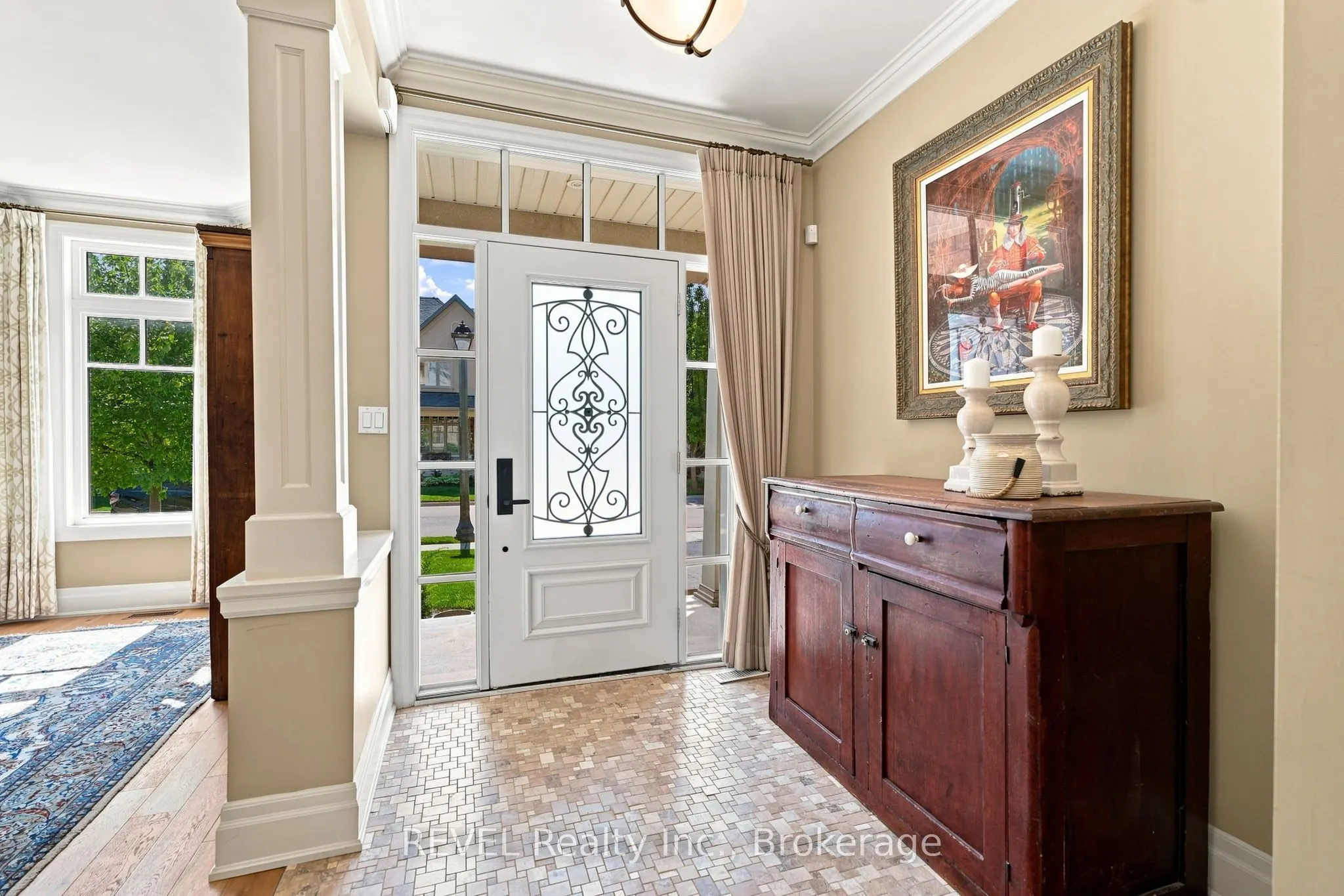 10 Evergreen Lane