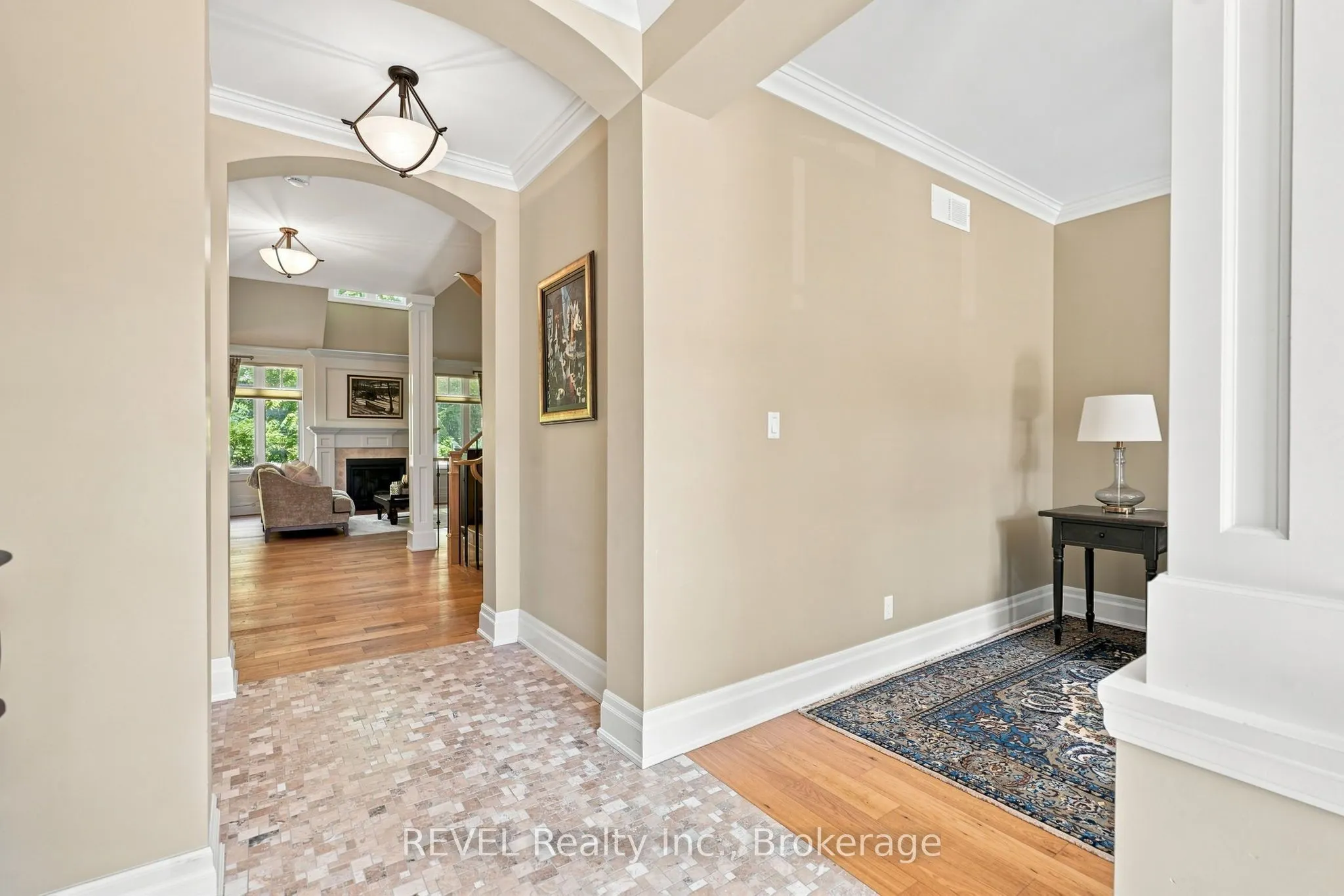 10 Evergreen Lane