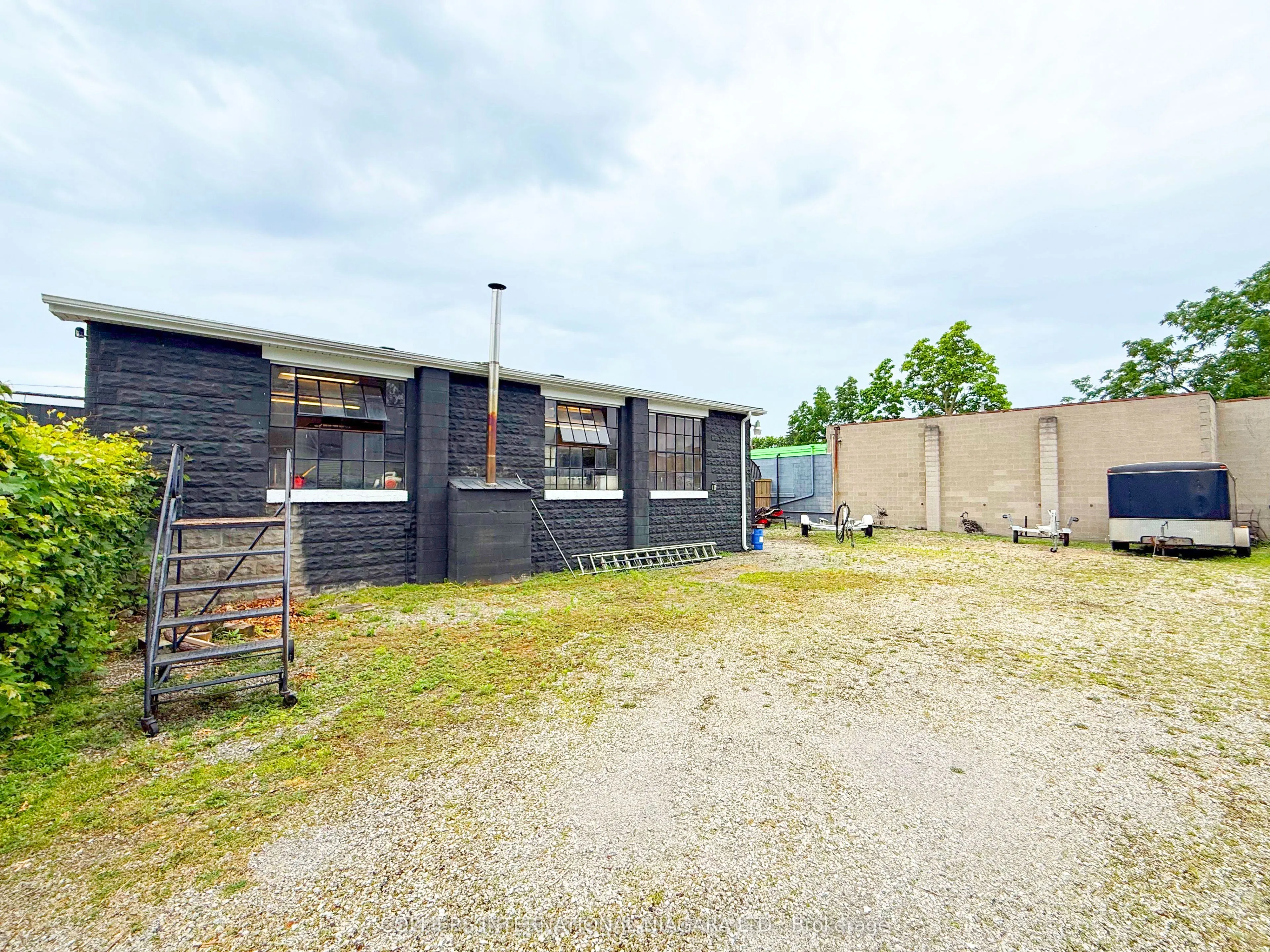 212 Mellanby Avenue