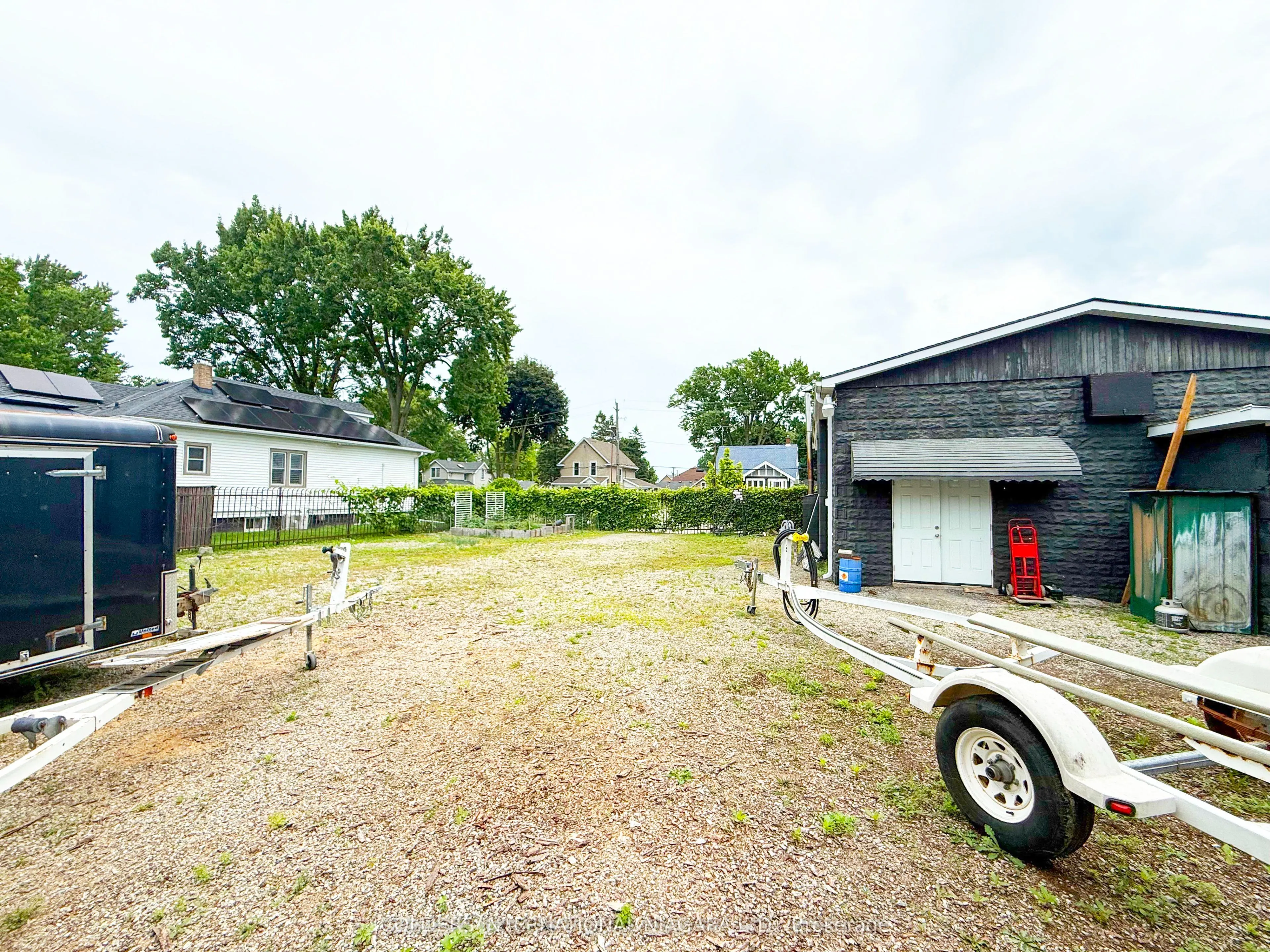 212 Mellanby Avenue