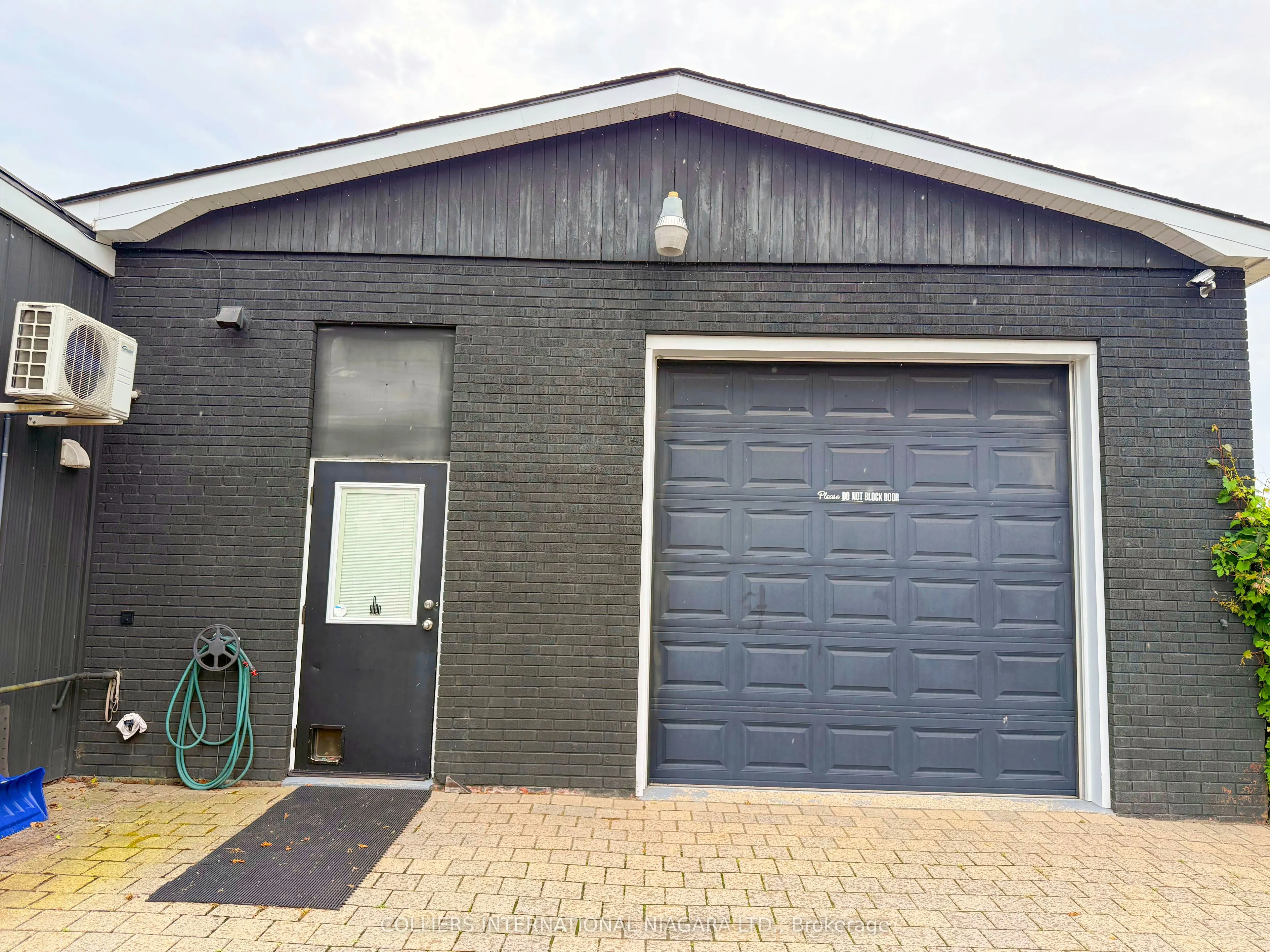 212 Mellanby Avenue
