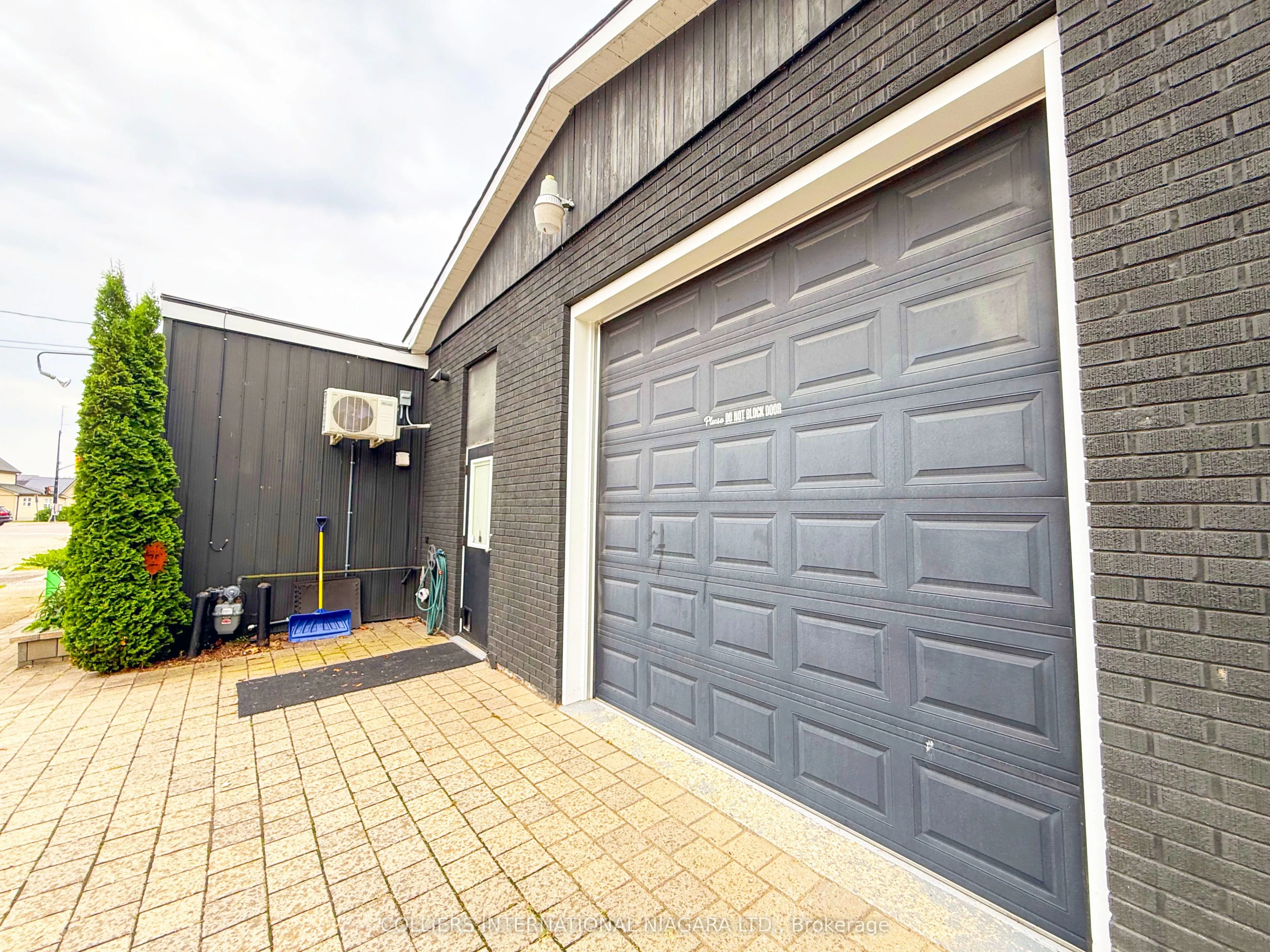 212 Mellanby Avenue