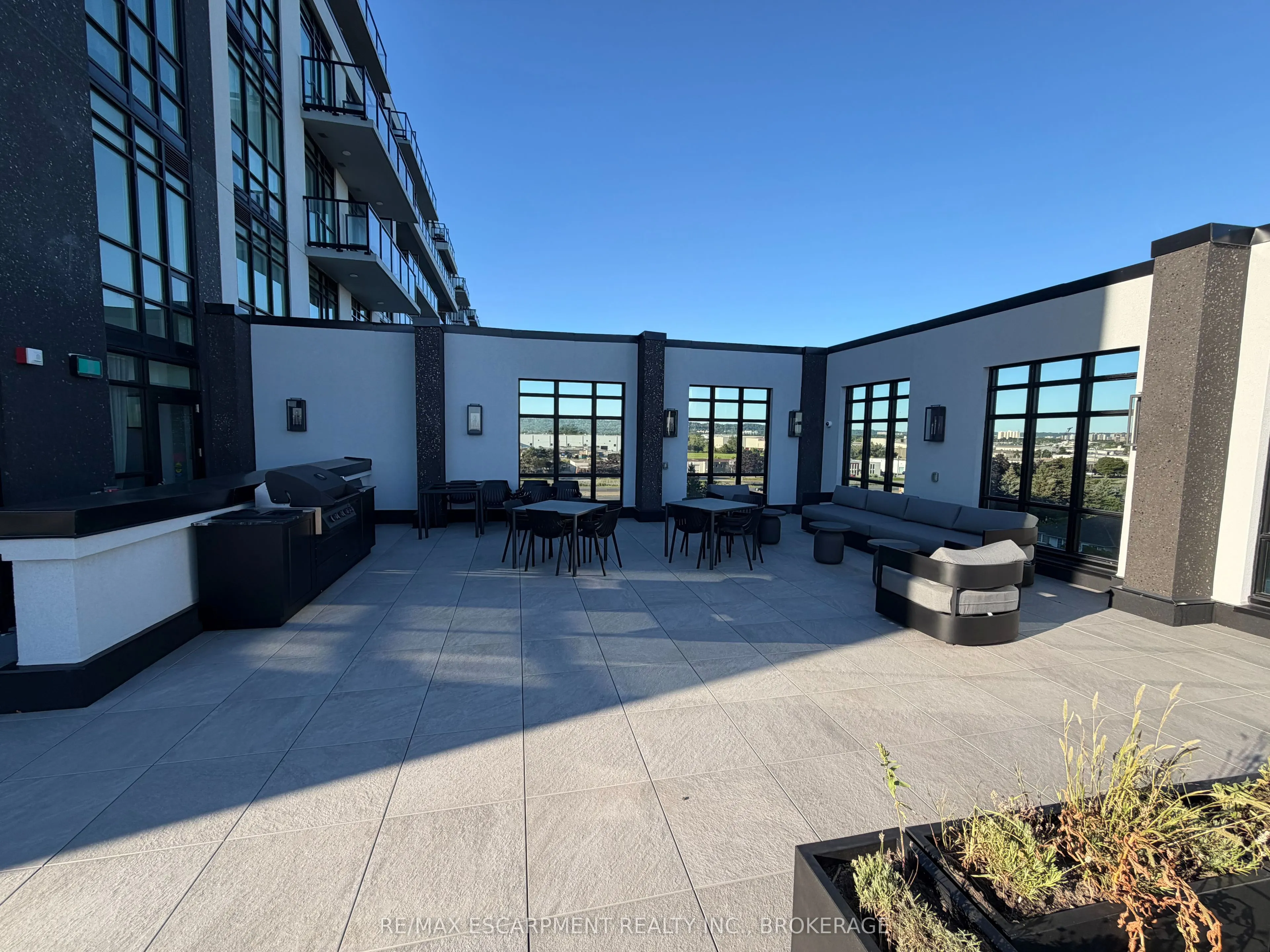 461 Green Road ##205