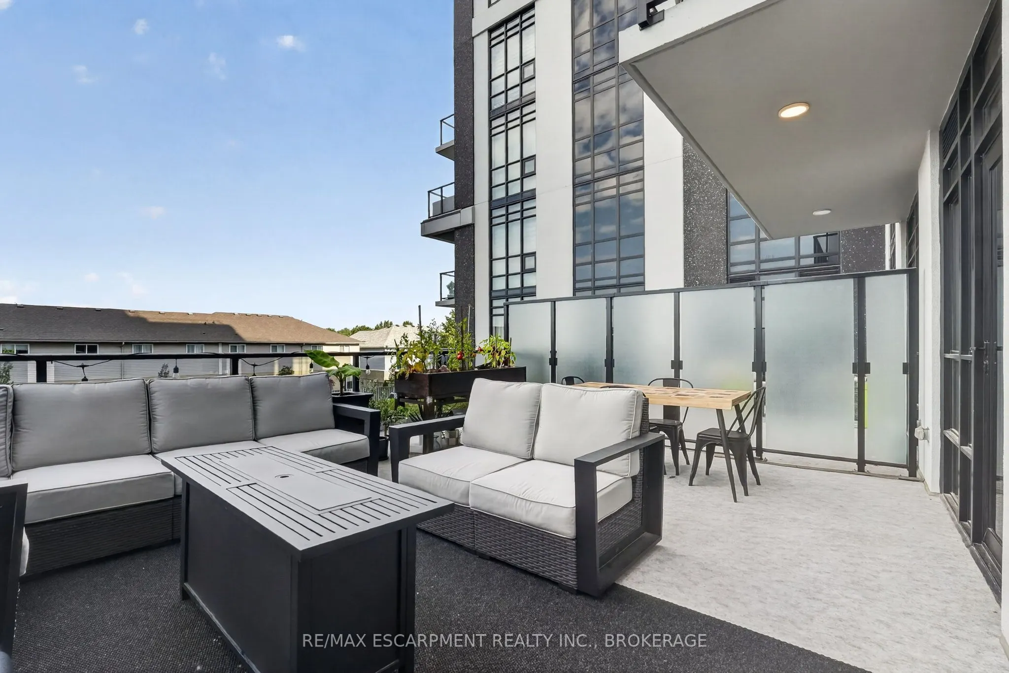 461 Green Road ##205