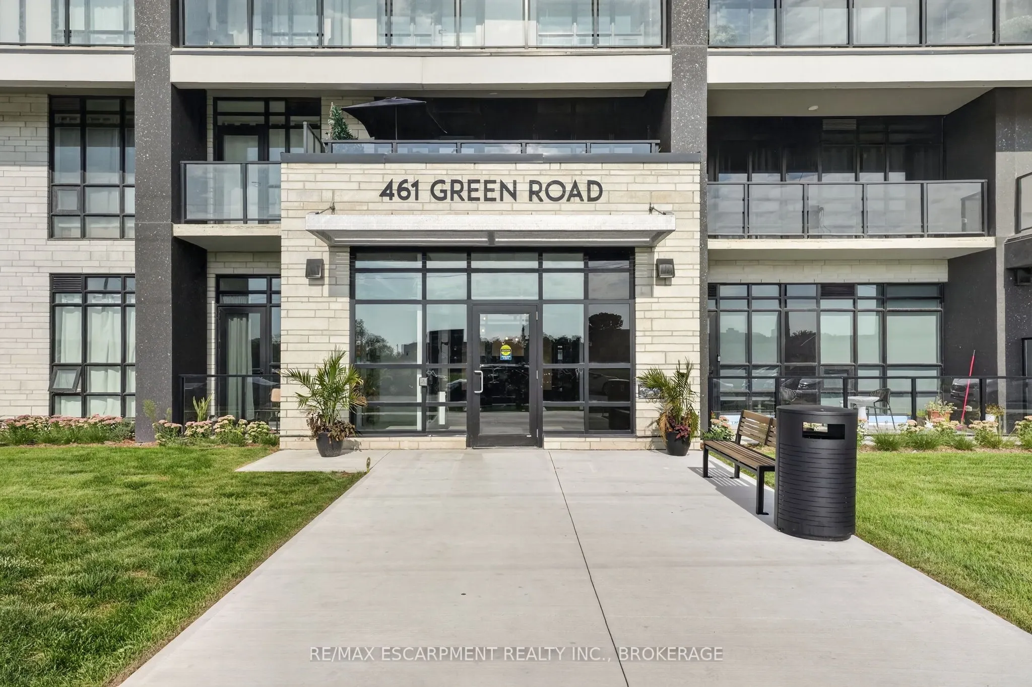 461 Green Road ##205