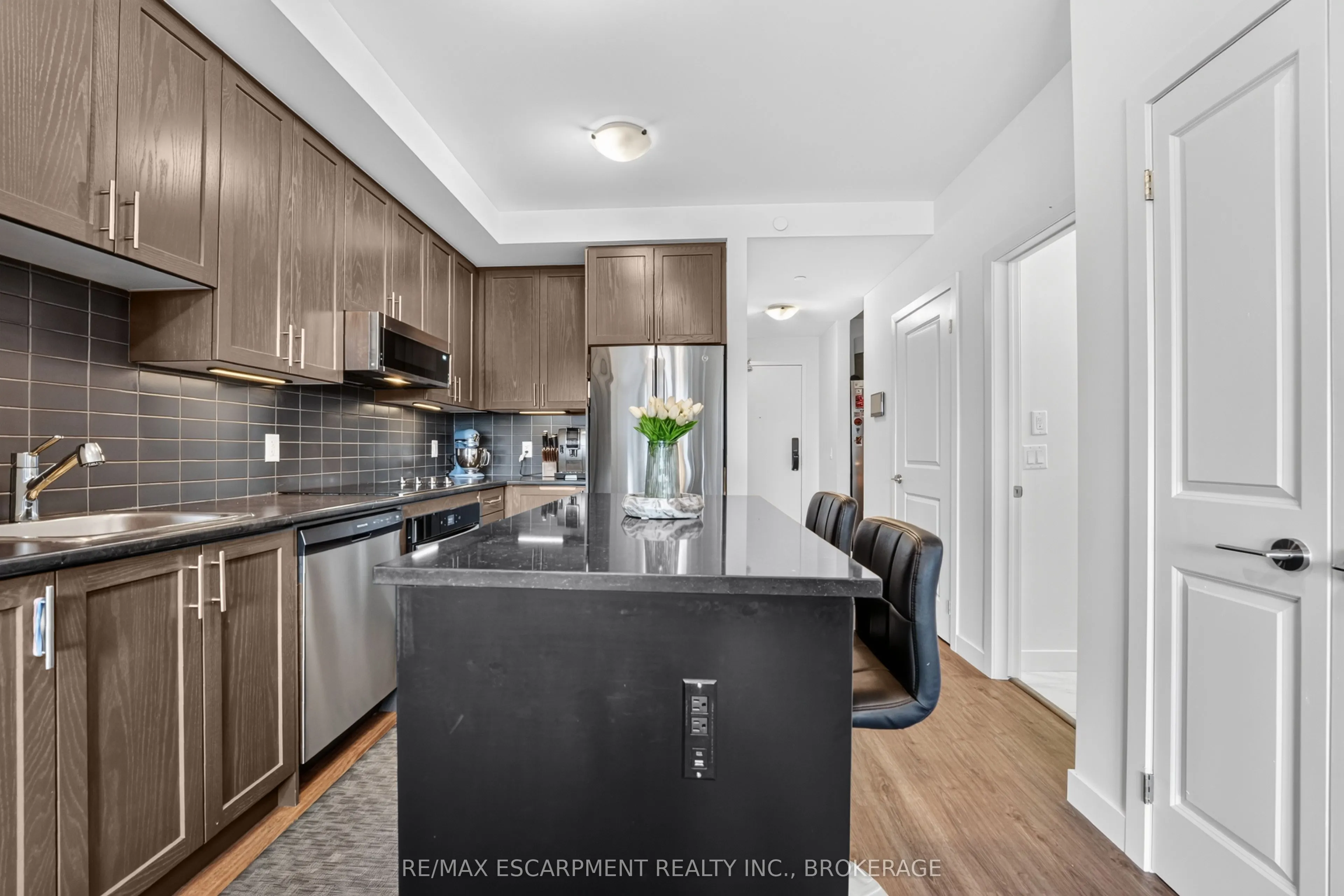 461 Green Road ##205