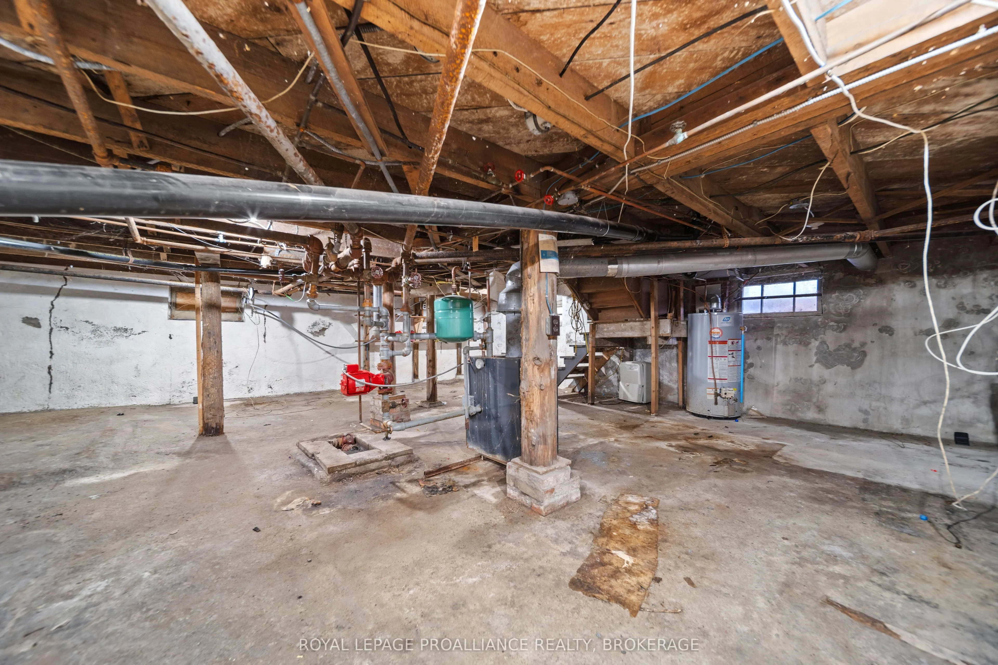 153 Macdonnell Street