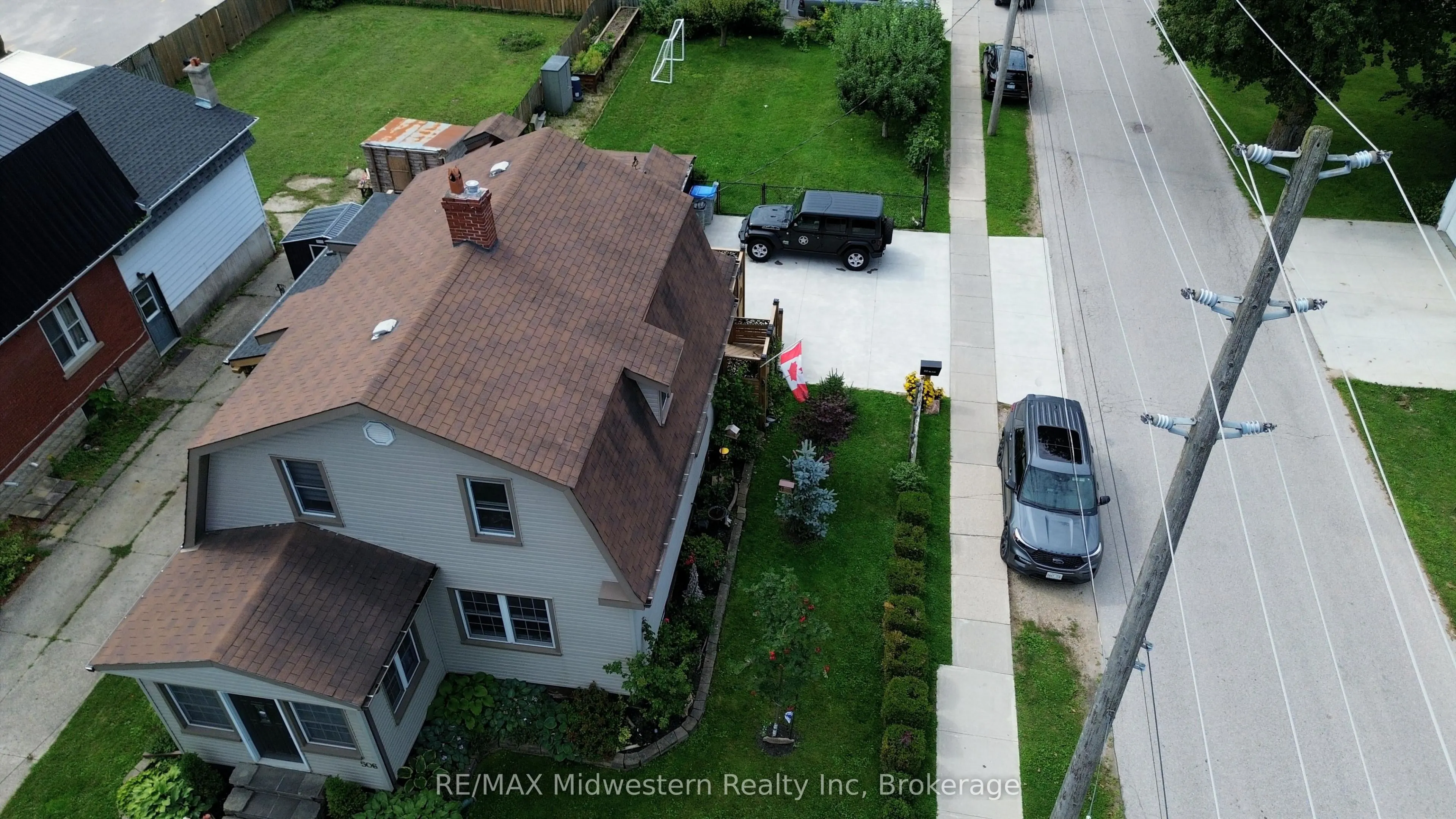 506 Main Street E