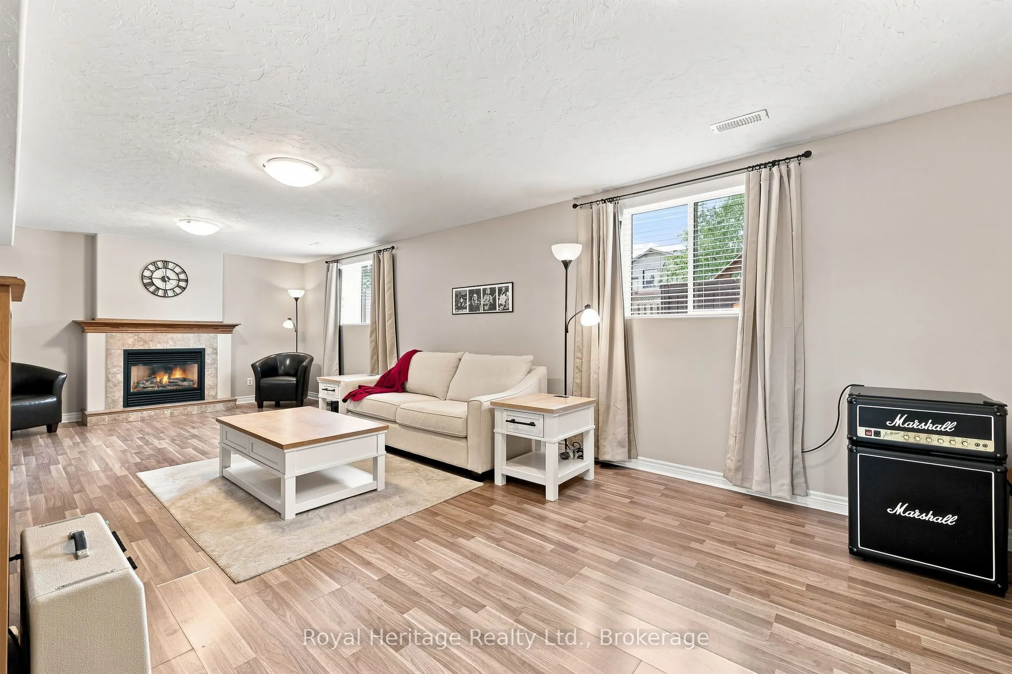 10 Fox Den Drive