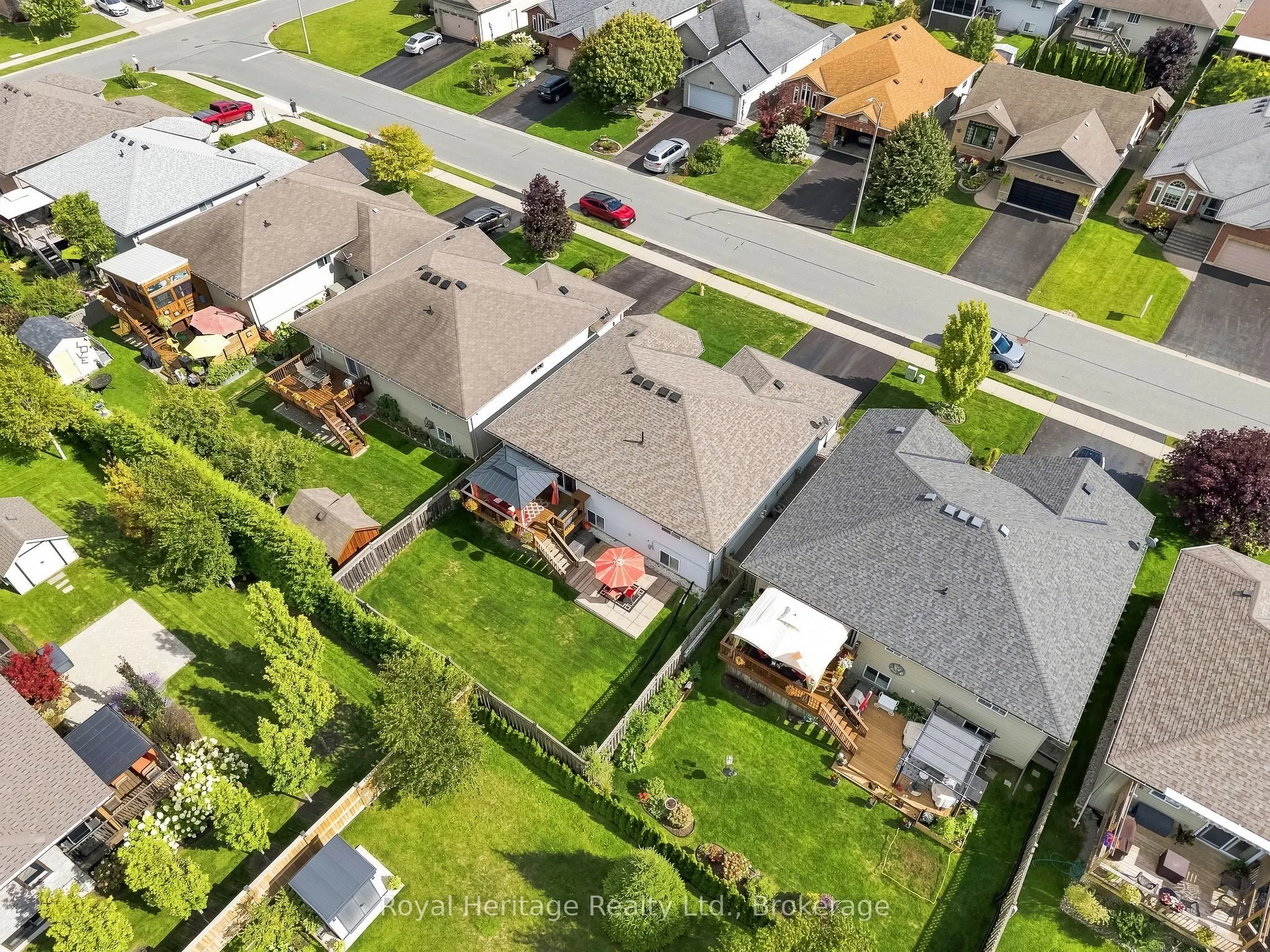 10 Fox Den Drive