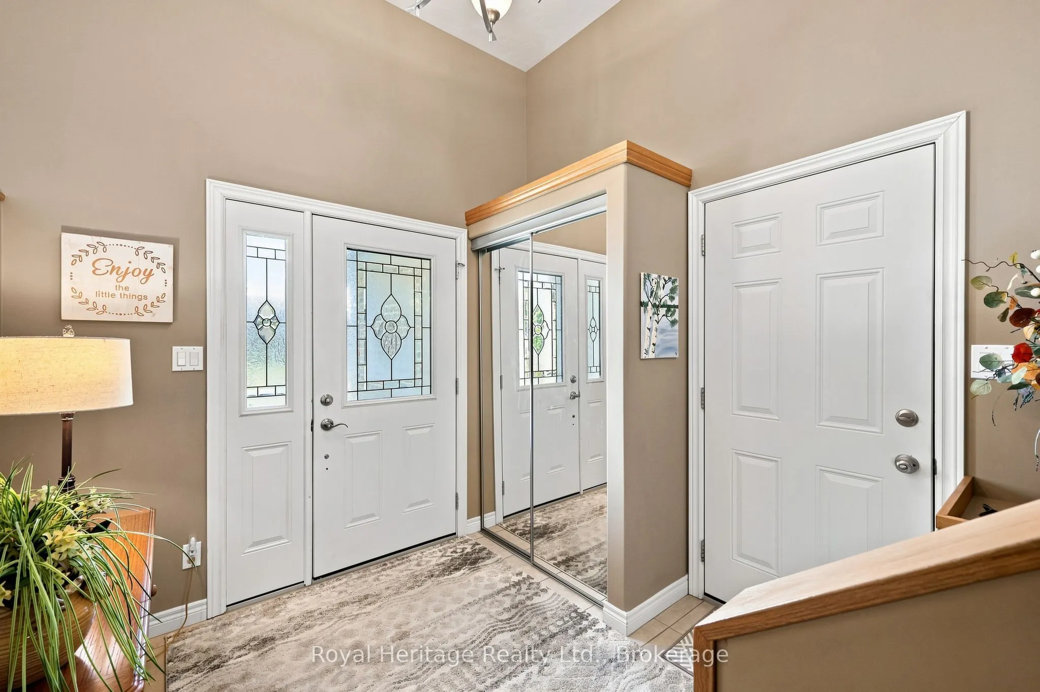 10 Fox Den Drive