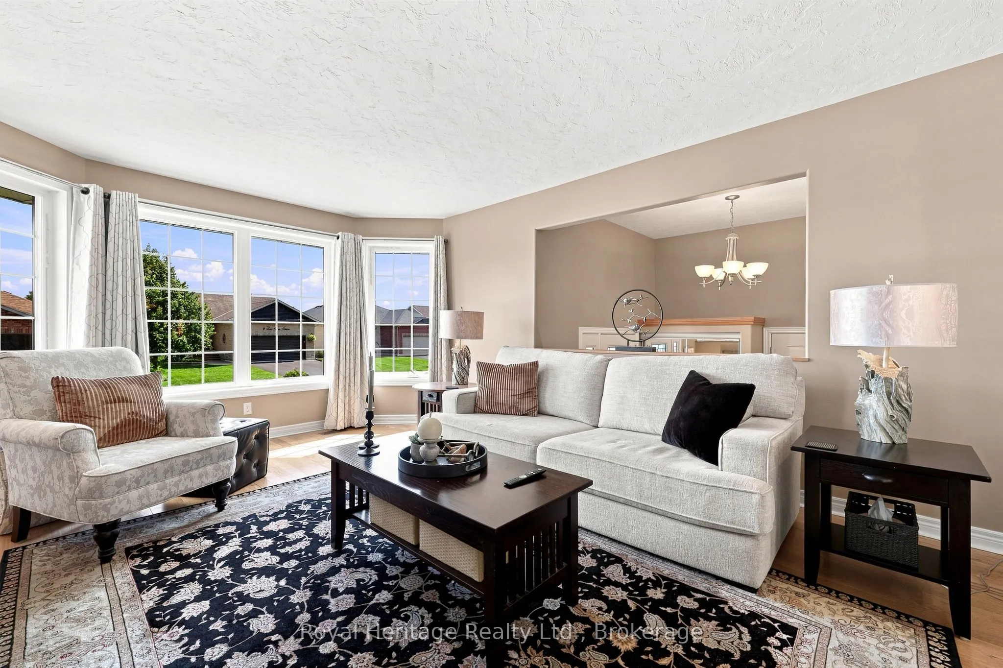 10 Fox Den Drive