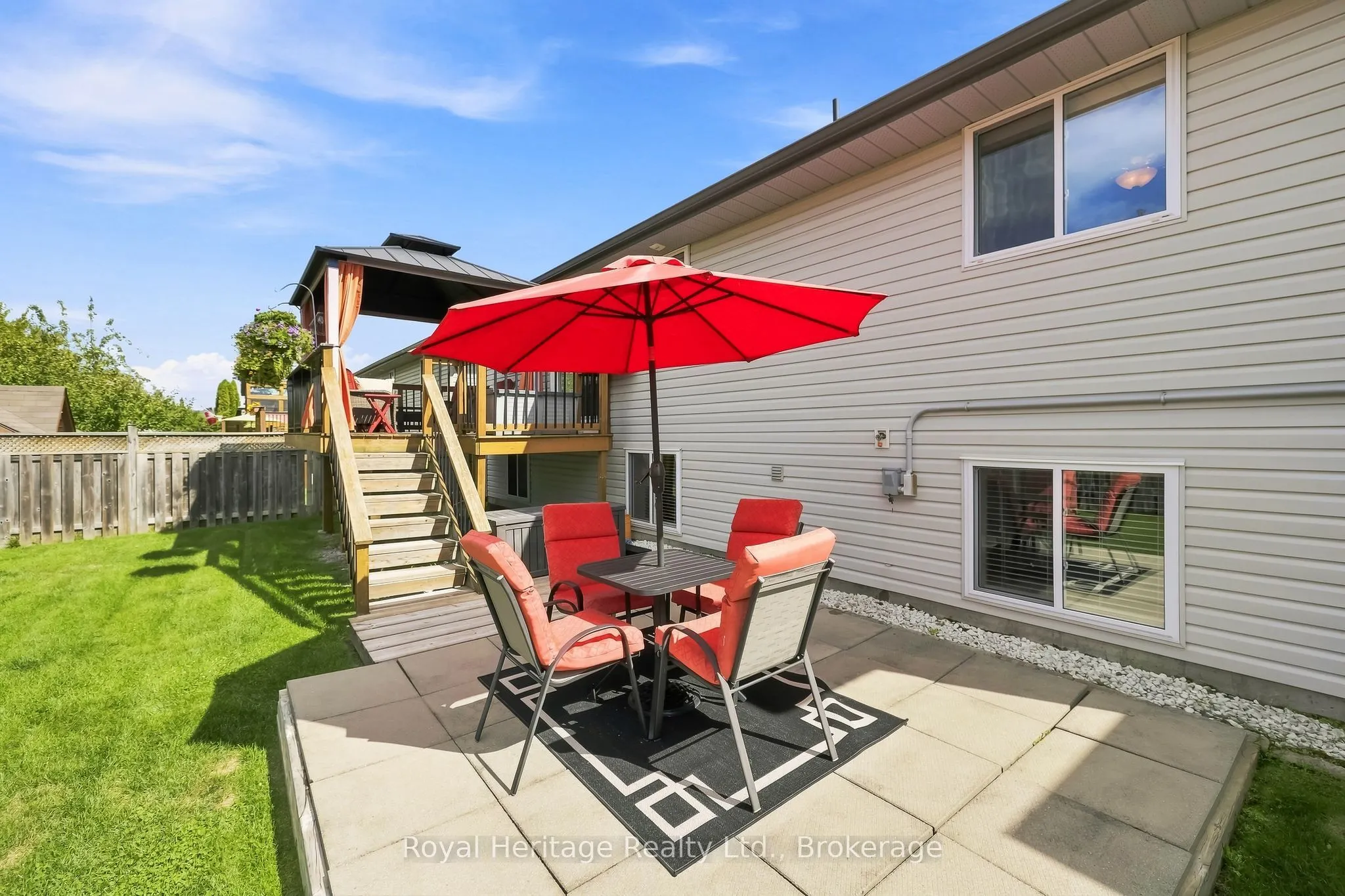 10 Fox Den Drive