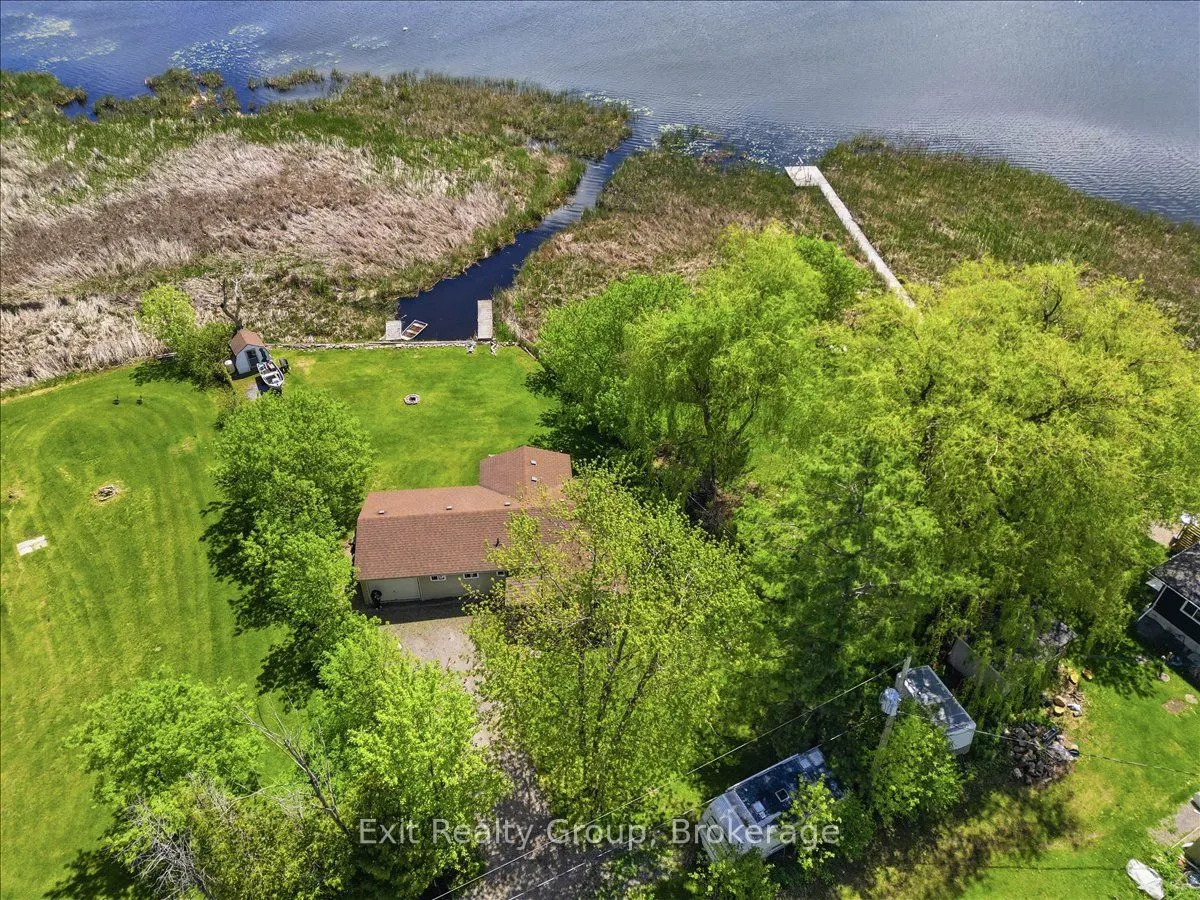 33 Willow Point Road