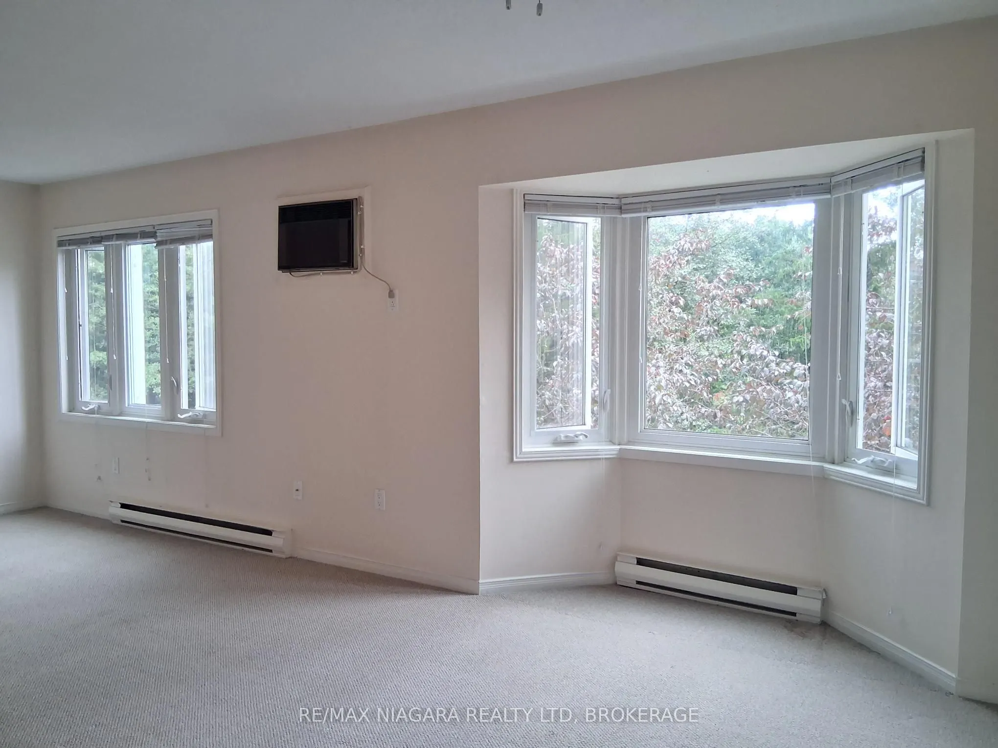833 Foss Road #2-3
