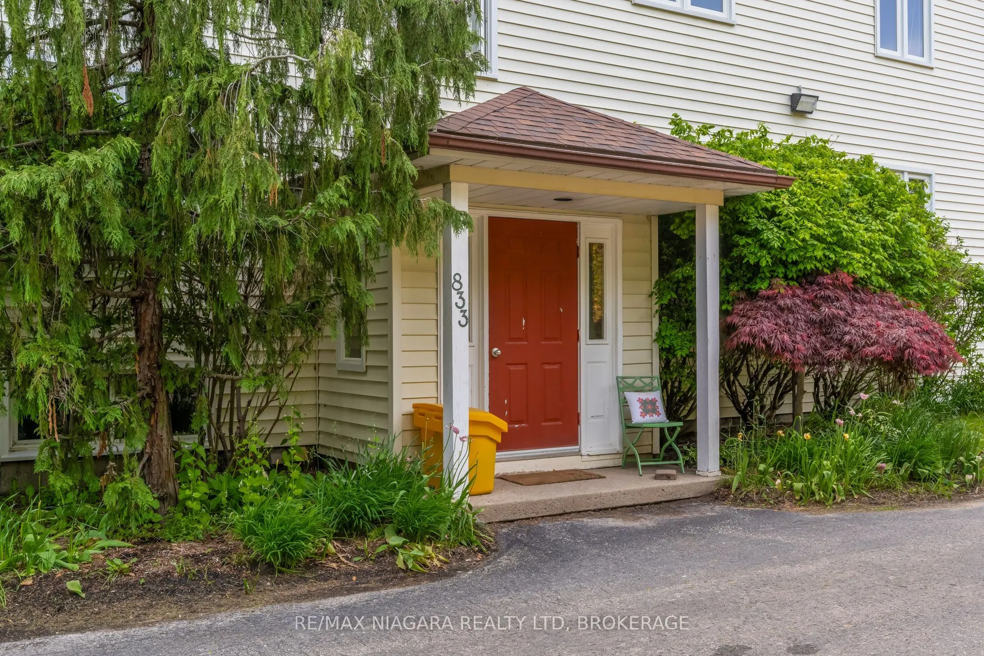 833 Foss Road #2-3
