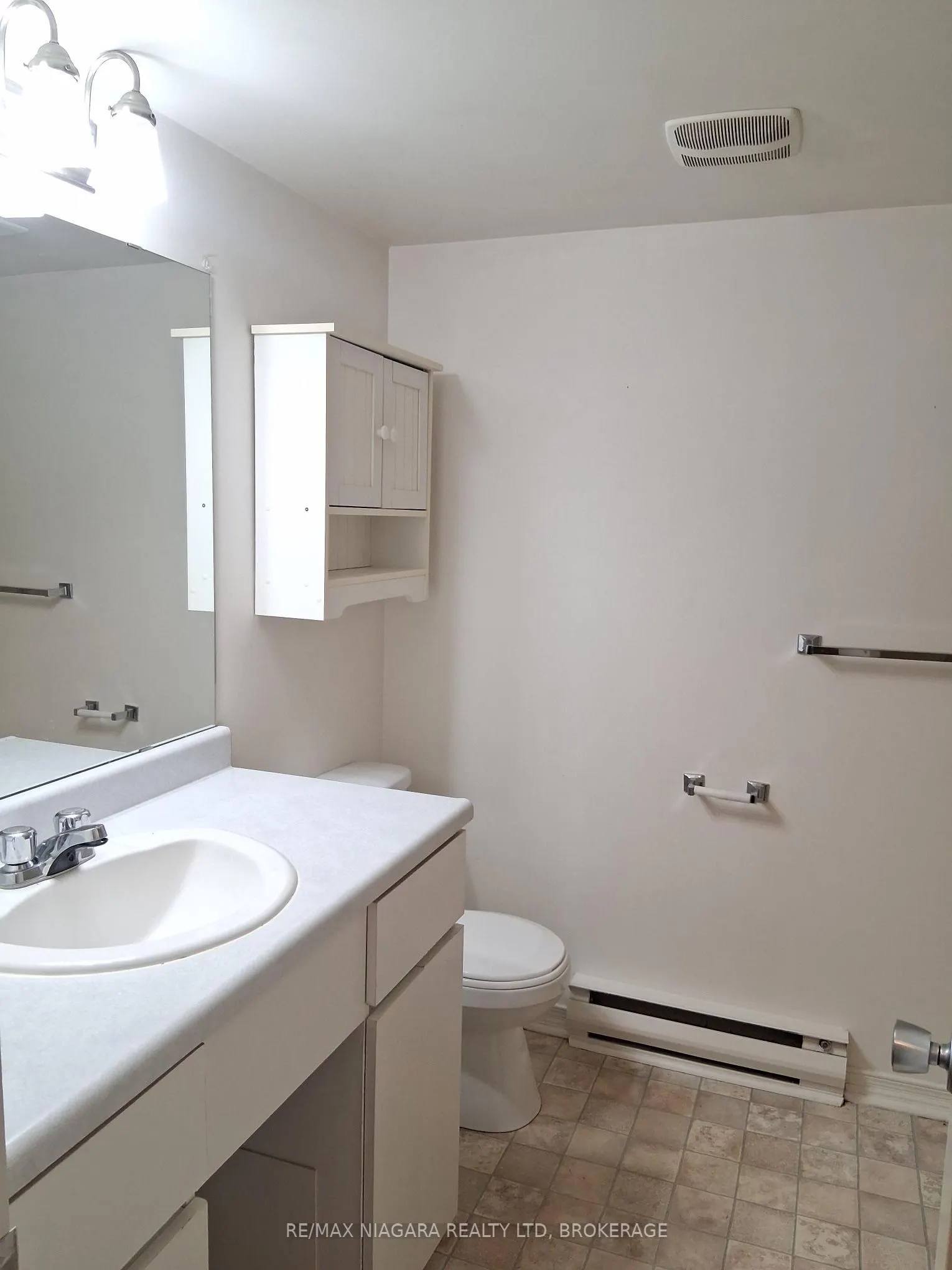 833 Foss Road #2-3