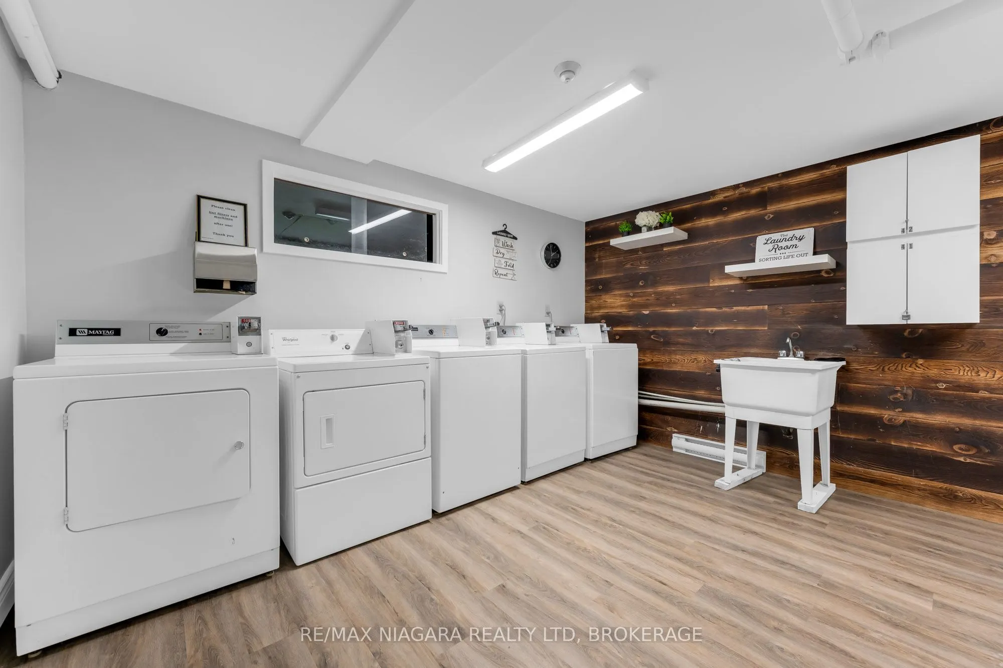 833 Foss Road #2-3
