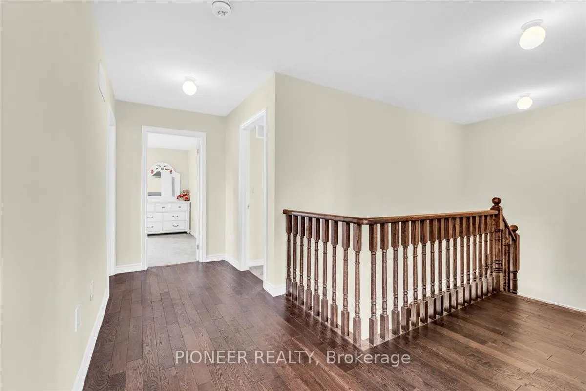 5 Todd Crescent