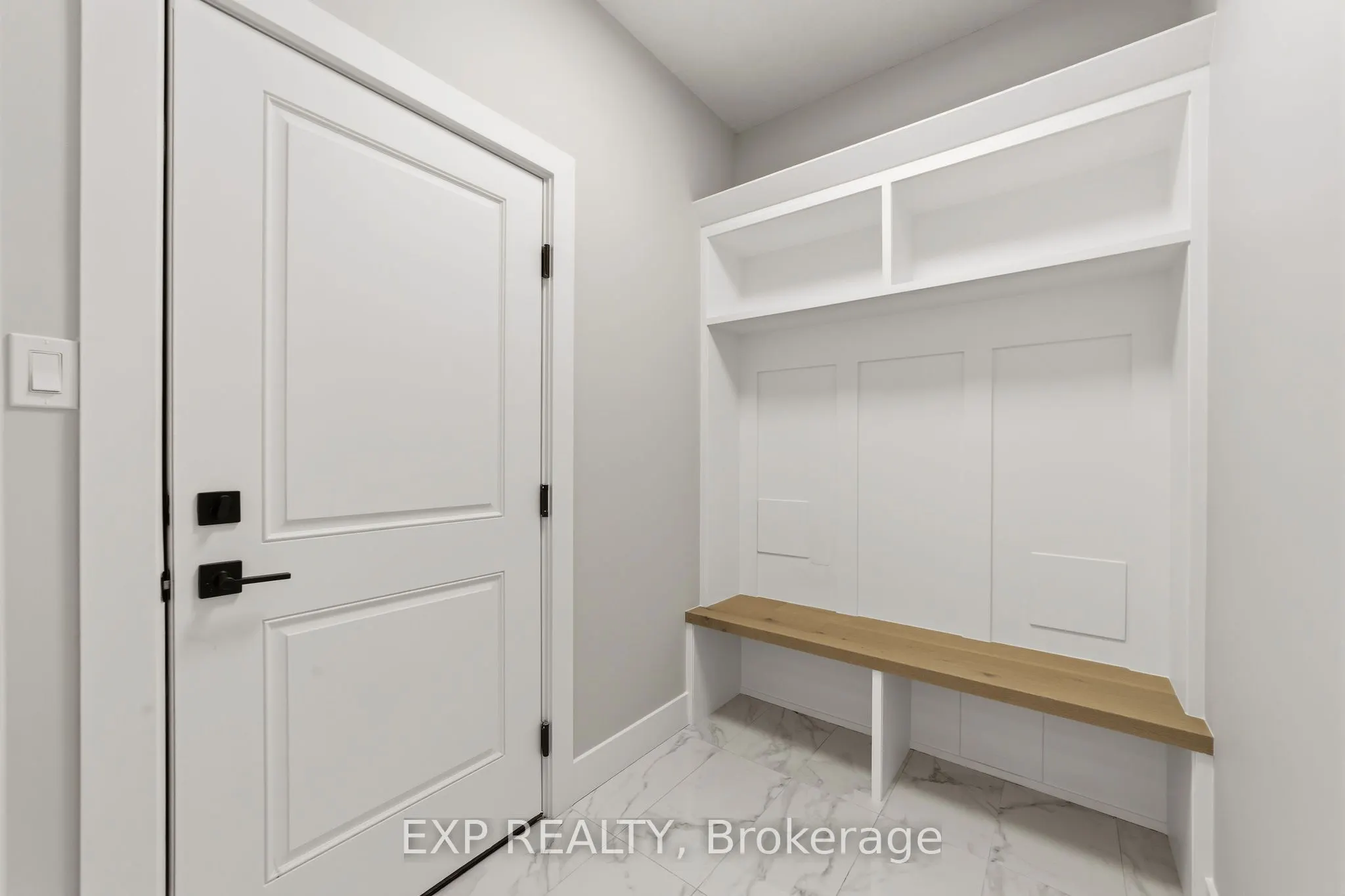 430 Head Street N #22