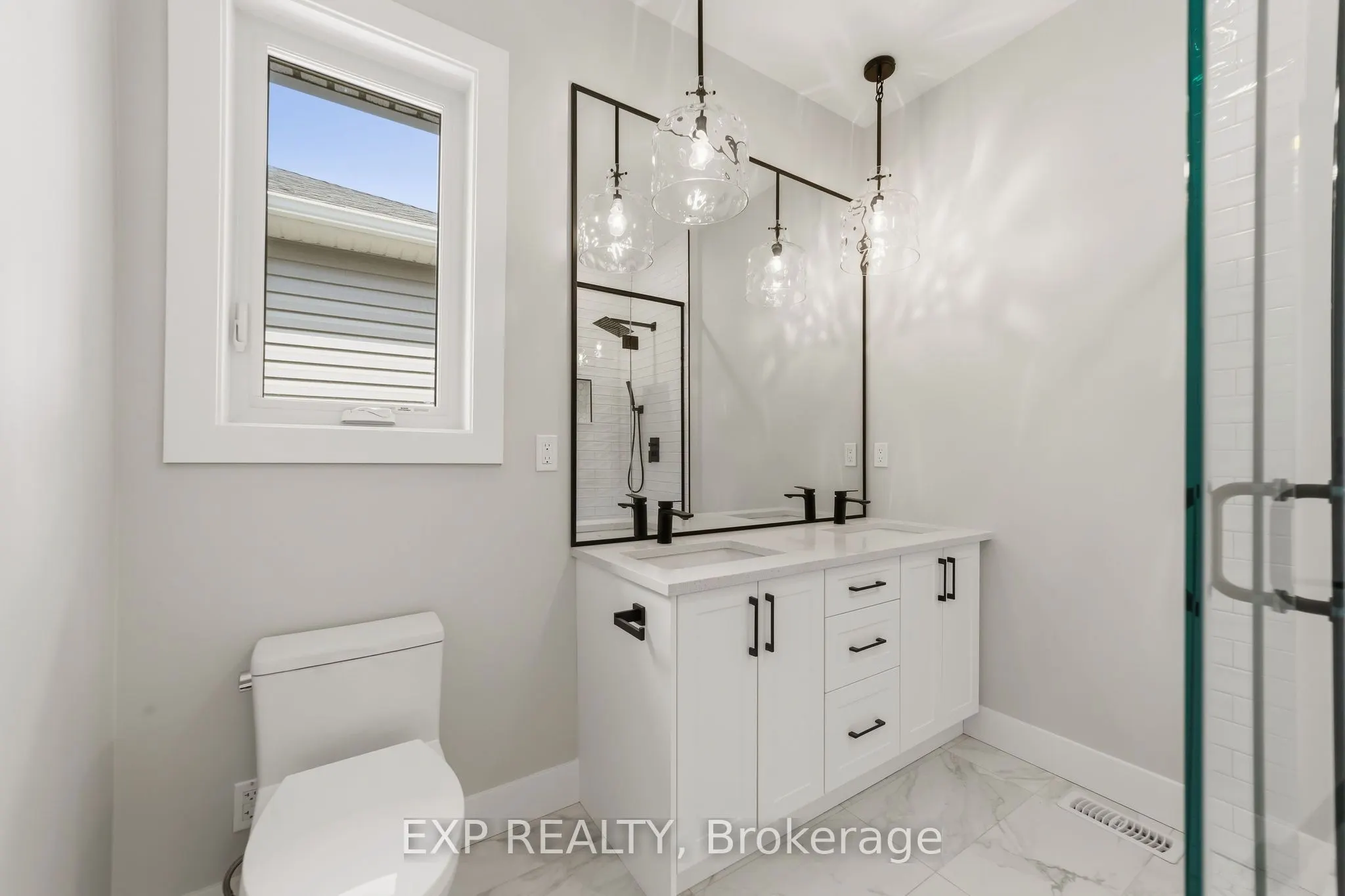 430 Head Street N #22