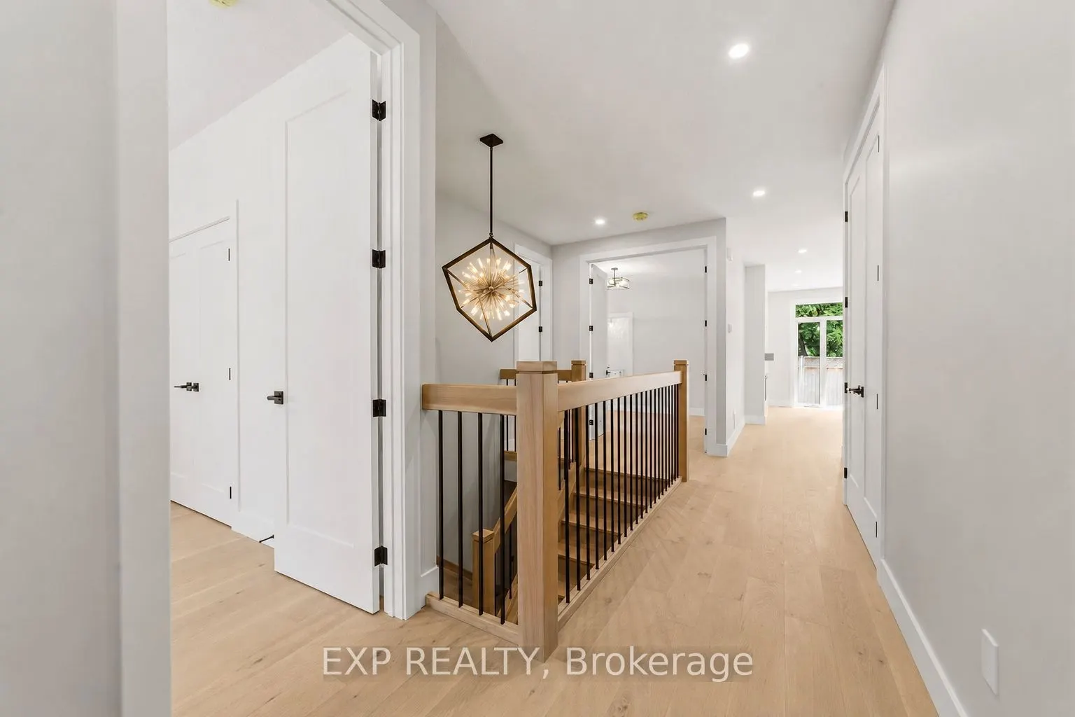 430 Head Street N #22