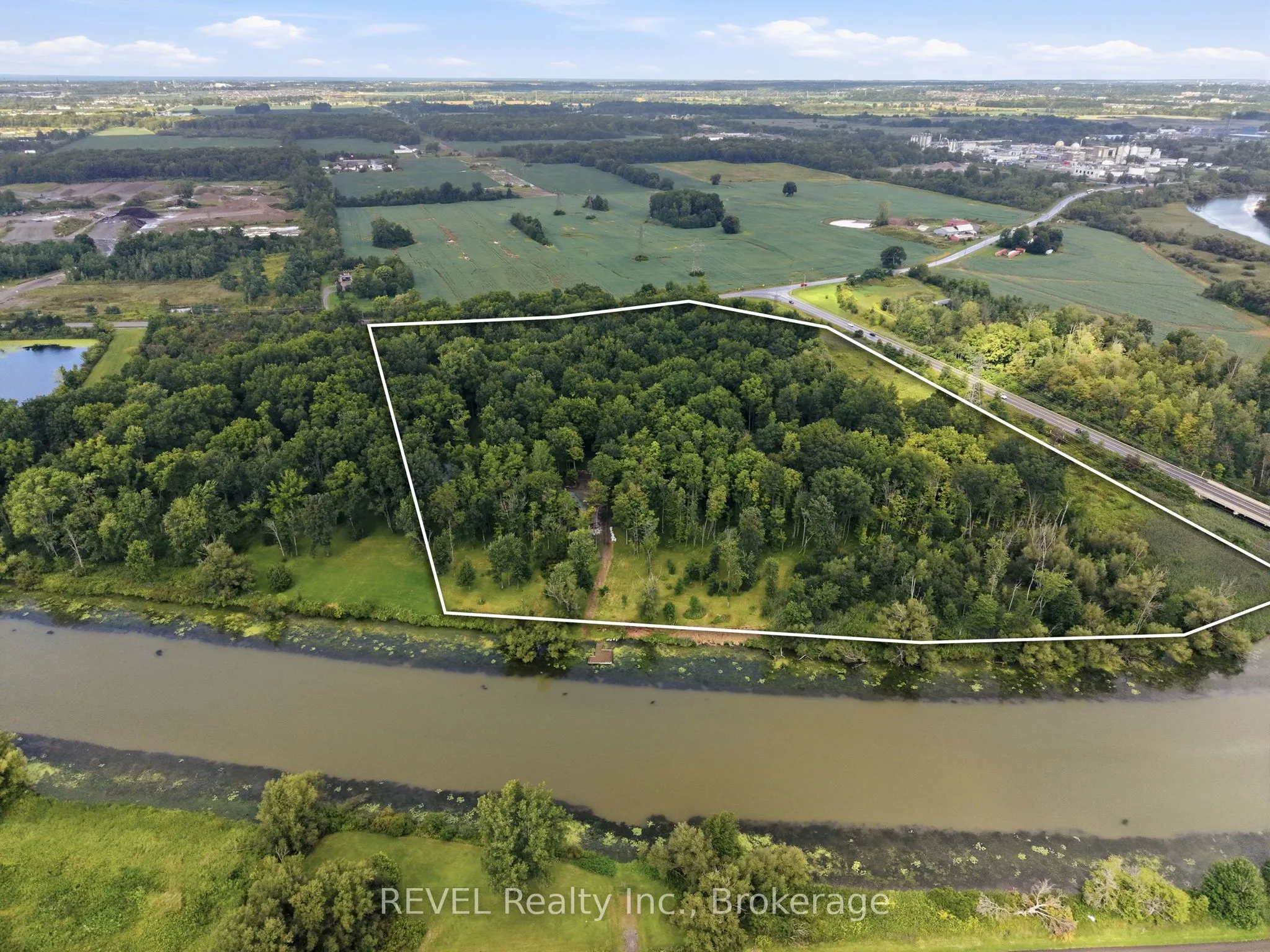 1247 Chippawa Creek Road