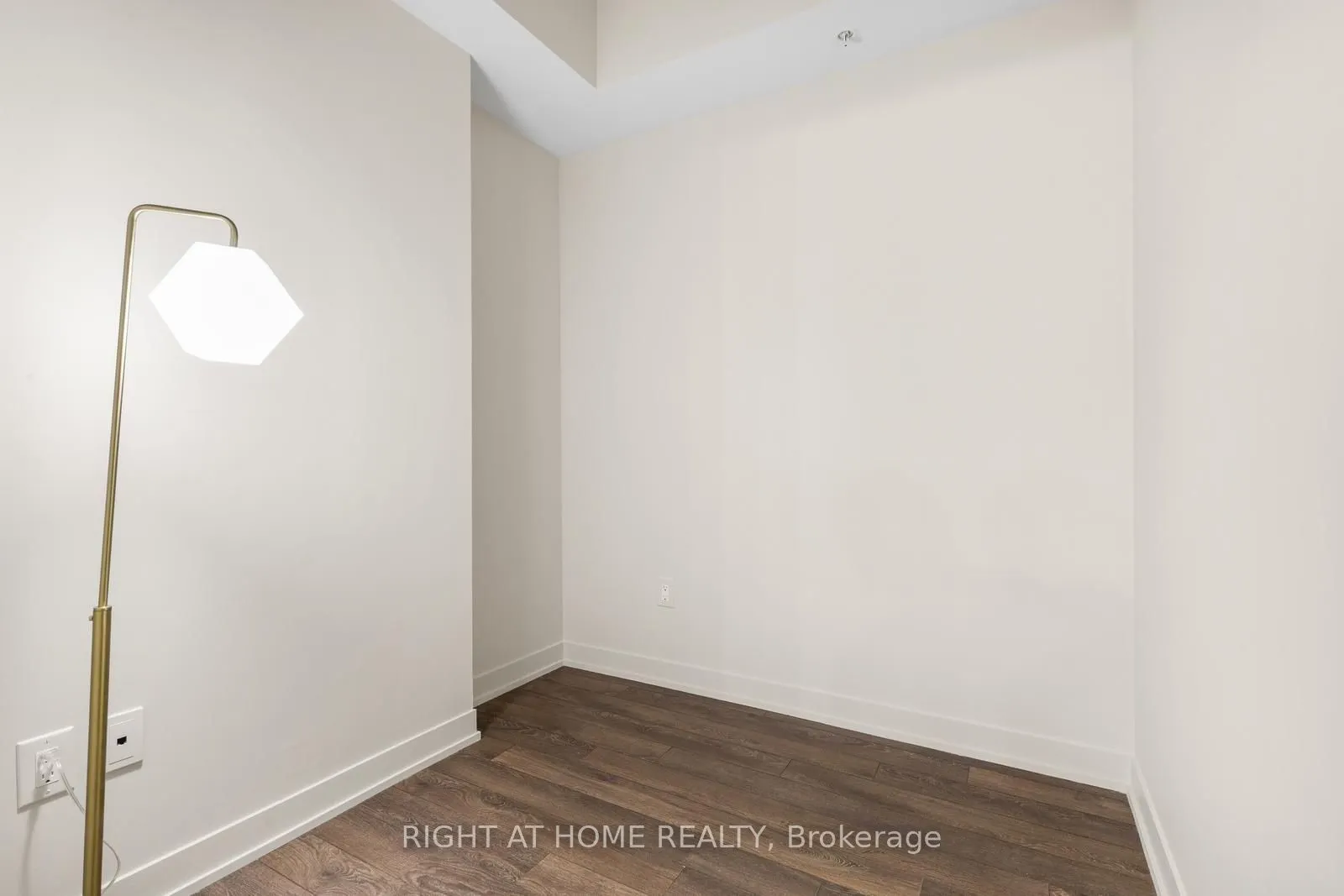 550 North Service Road #319