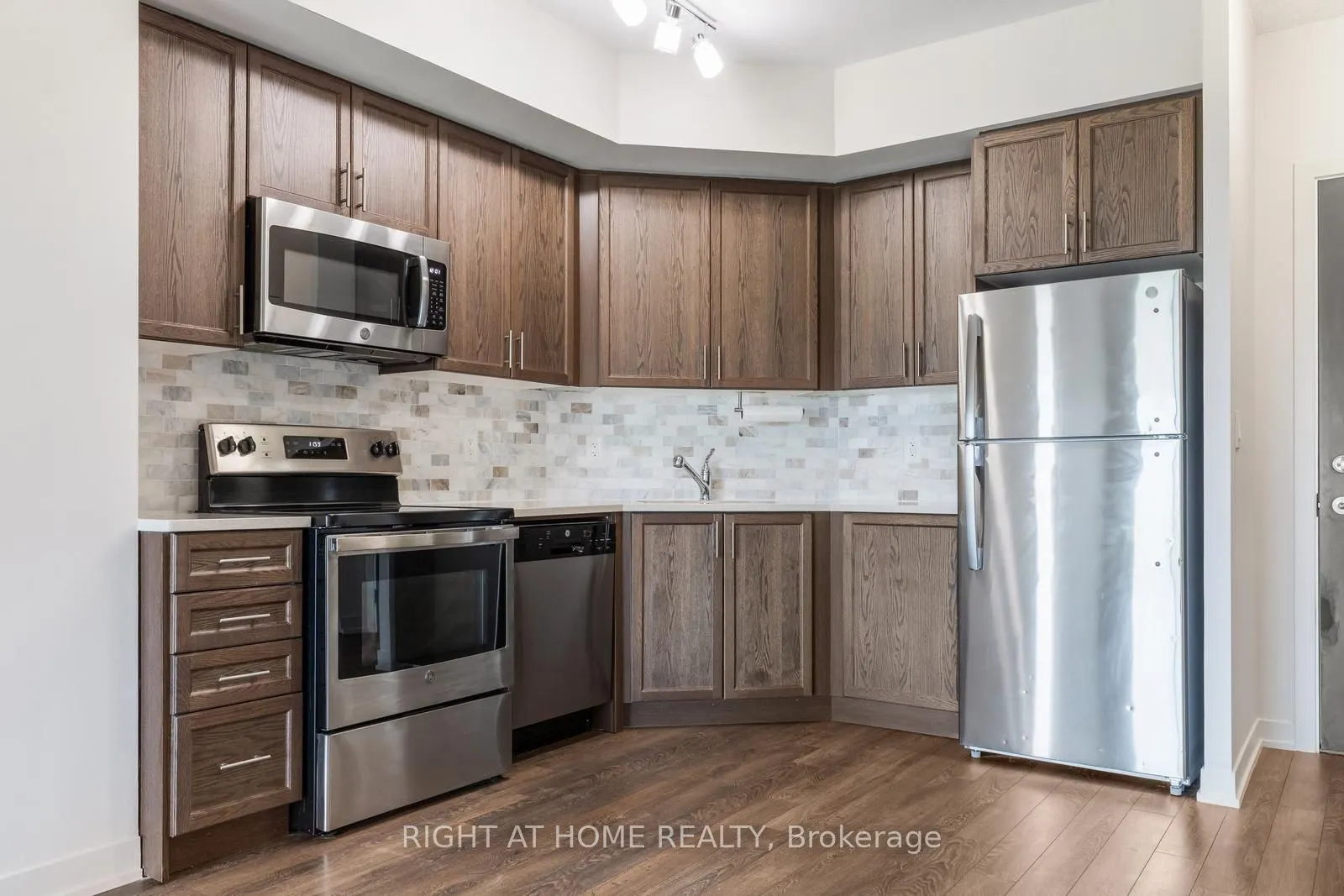 550 North Service Road #319