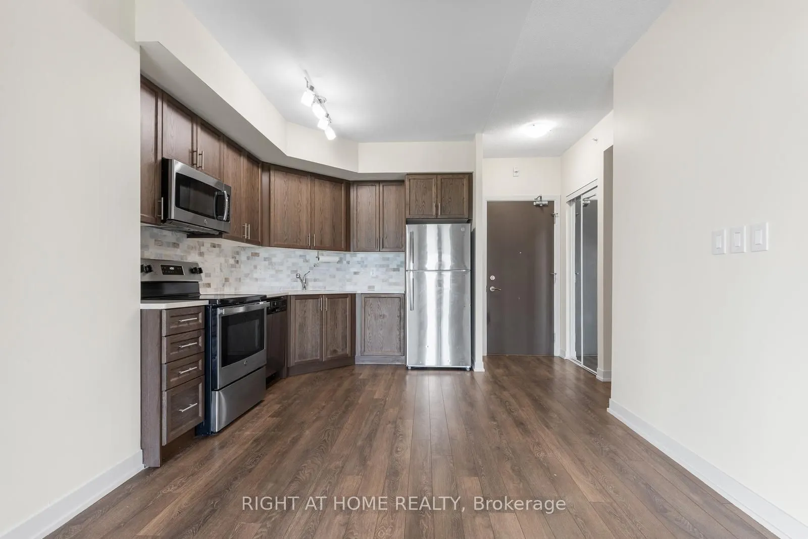 550 North Service Road #319