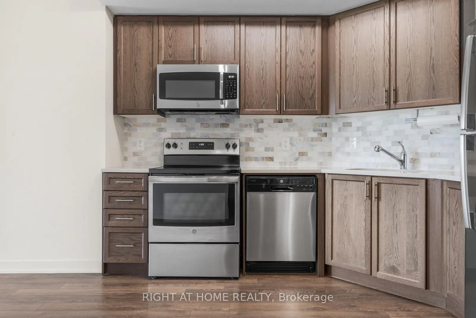 550 North Service Road #319