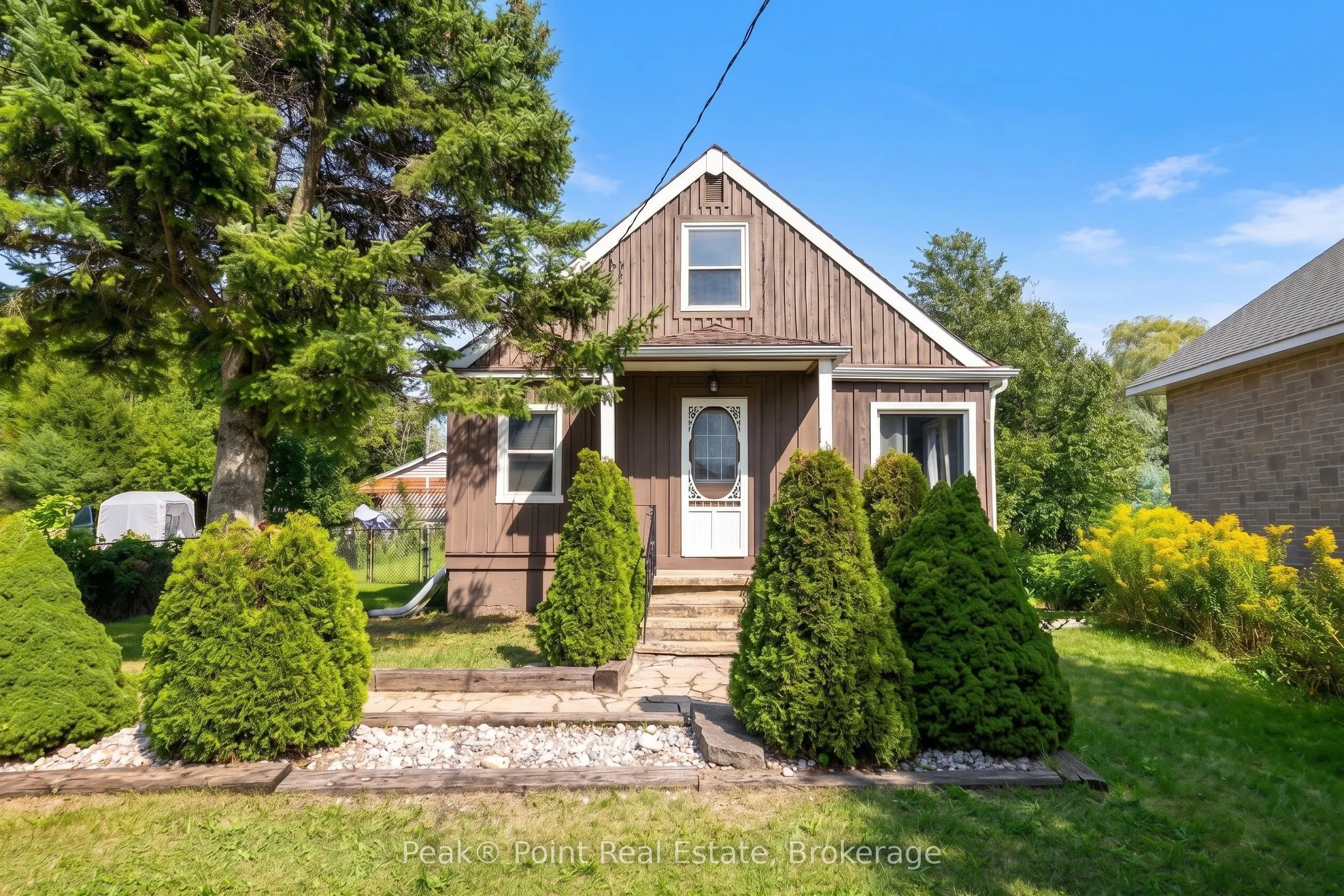 579 John Street