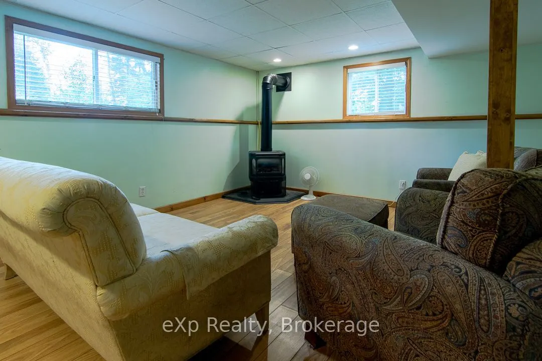 92 PARKSIDE Avenue