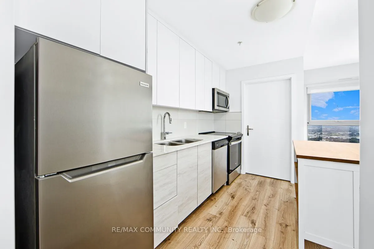 60 Frederick Street #3702