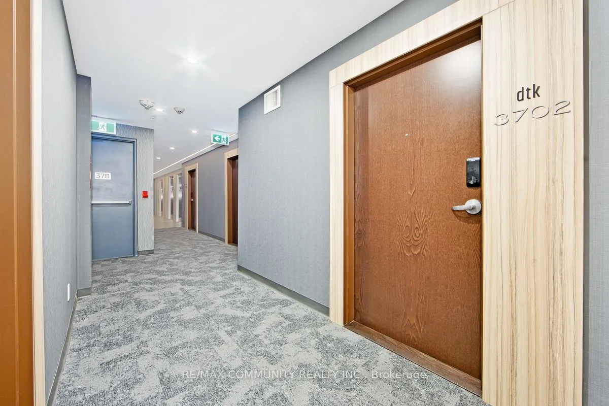 60 Frederick Street #3702