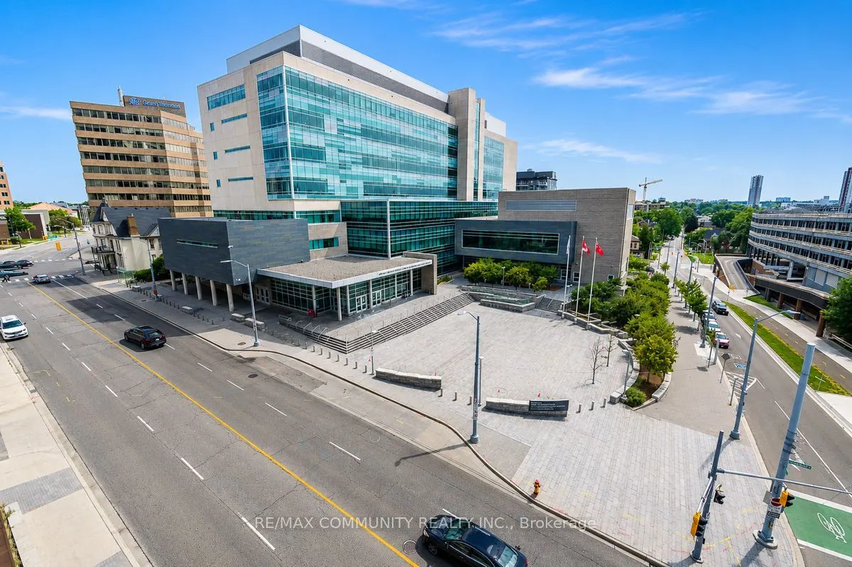 60 Frederick Street #3702
