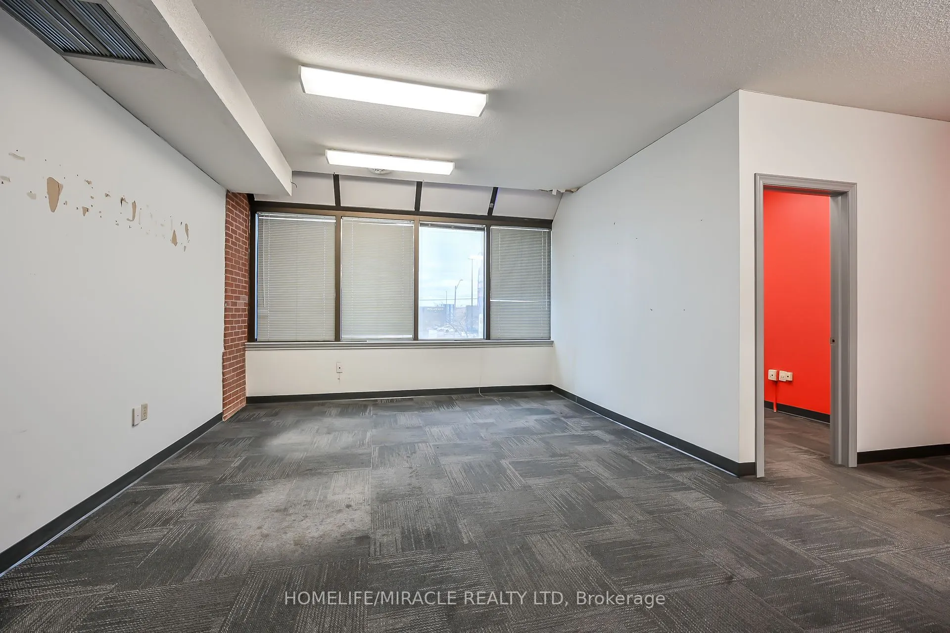 54 Centennial Parkway N