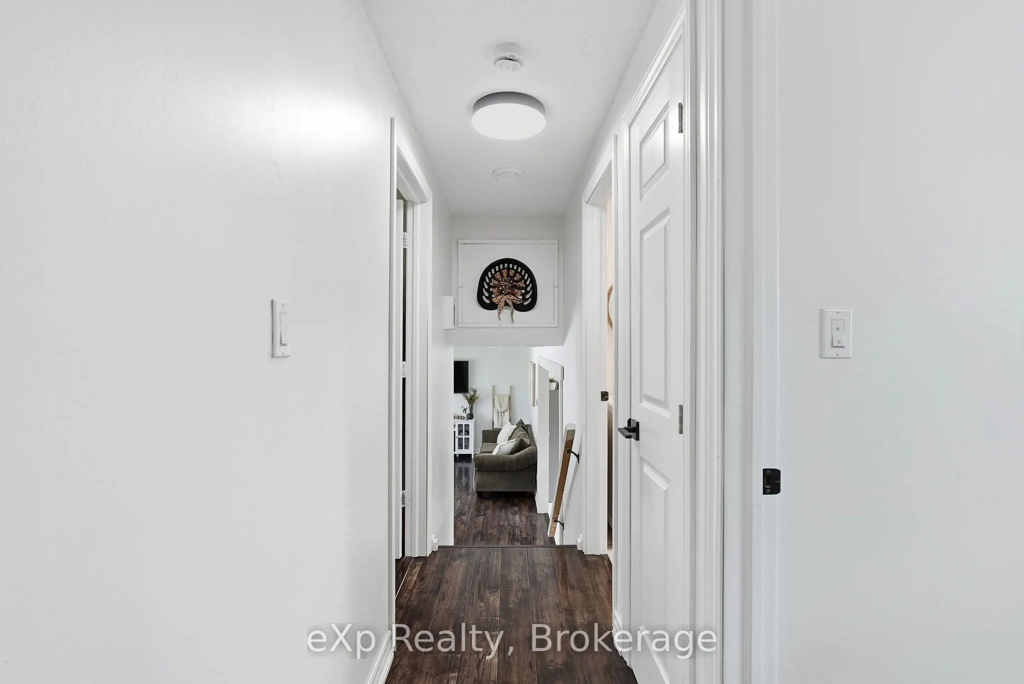 541 Oakview Crescent