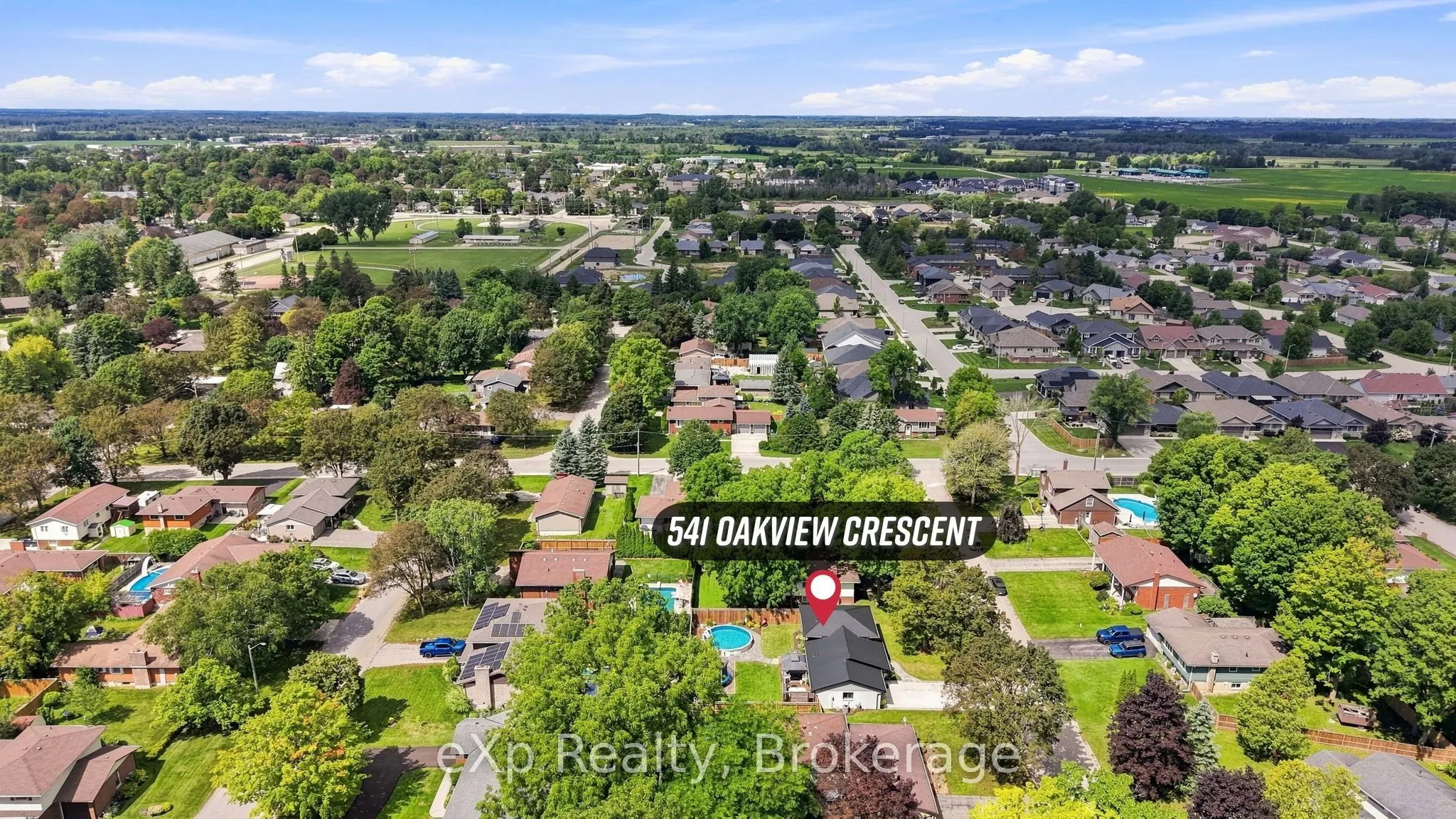541 Oakview Crescent