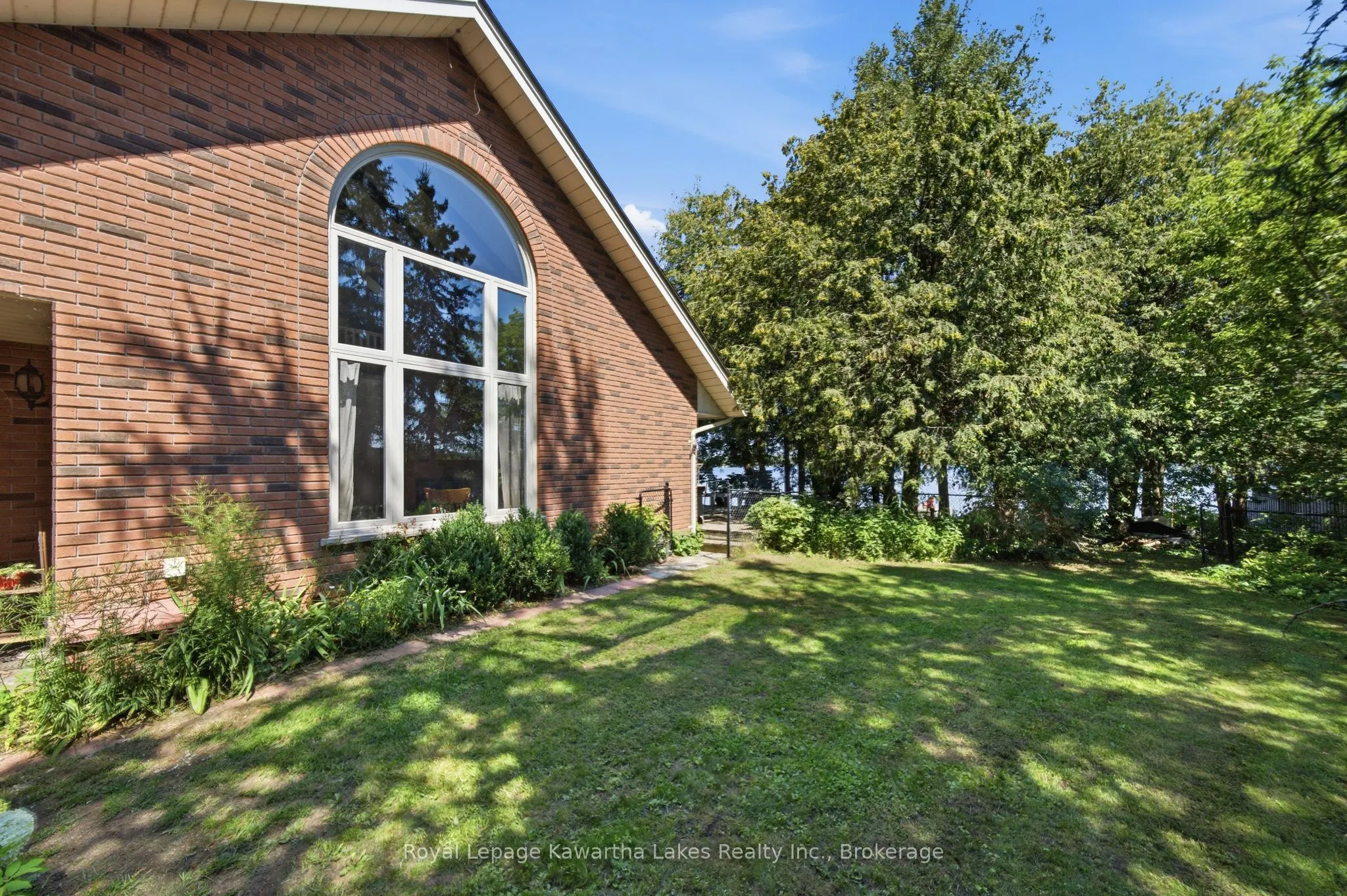 100 Pinewood Boulevard