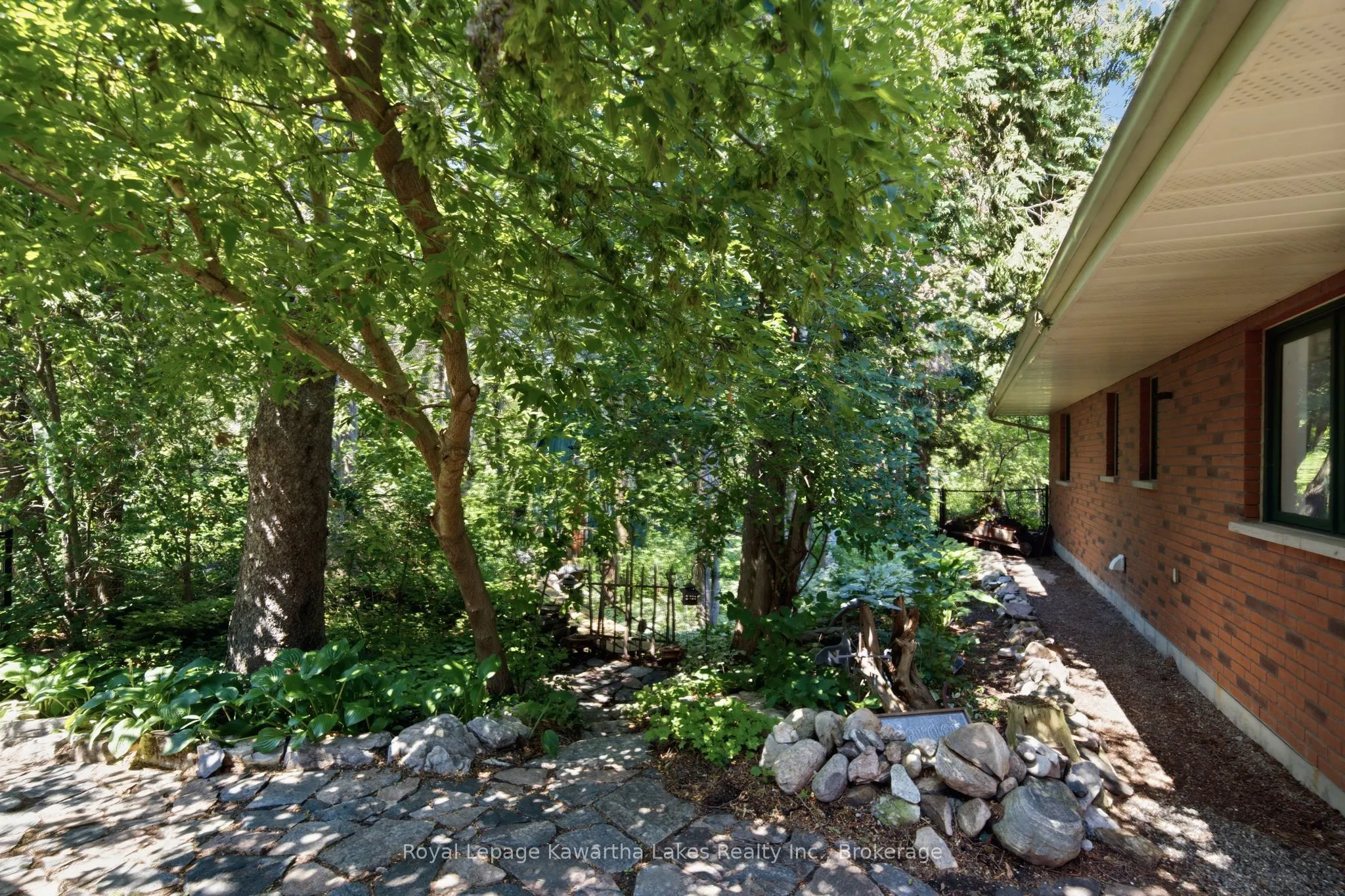 100 Pinewood Boulevard