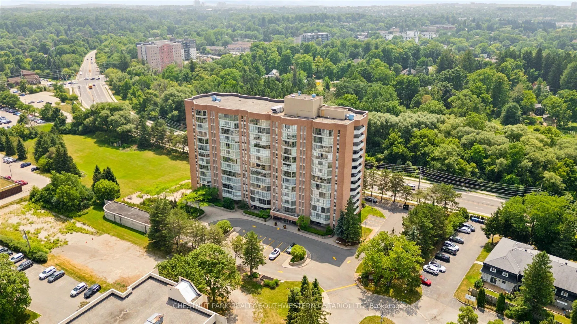 265 Westcourt Place #PH9
