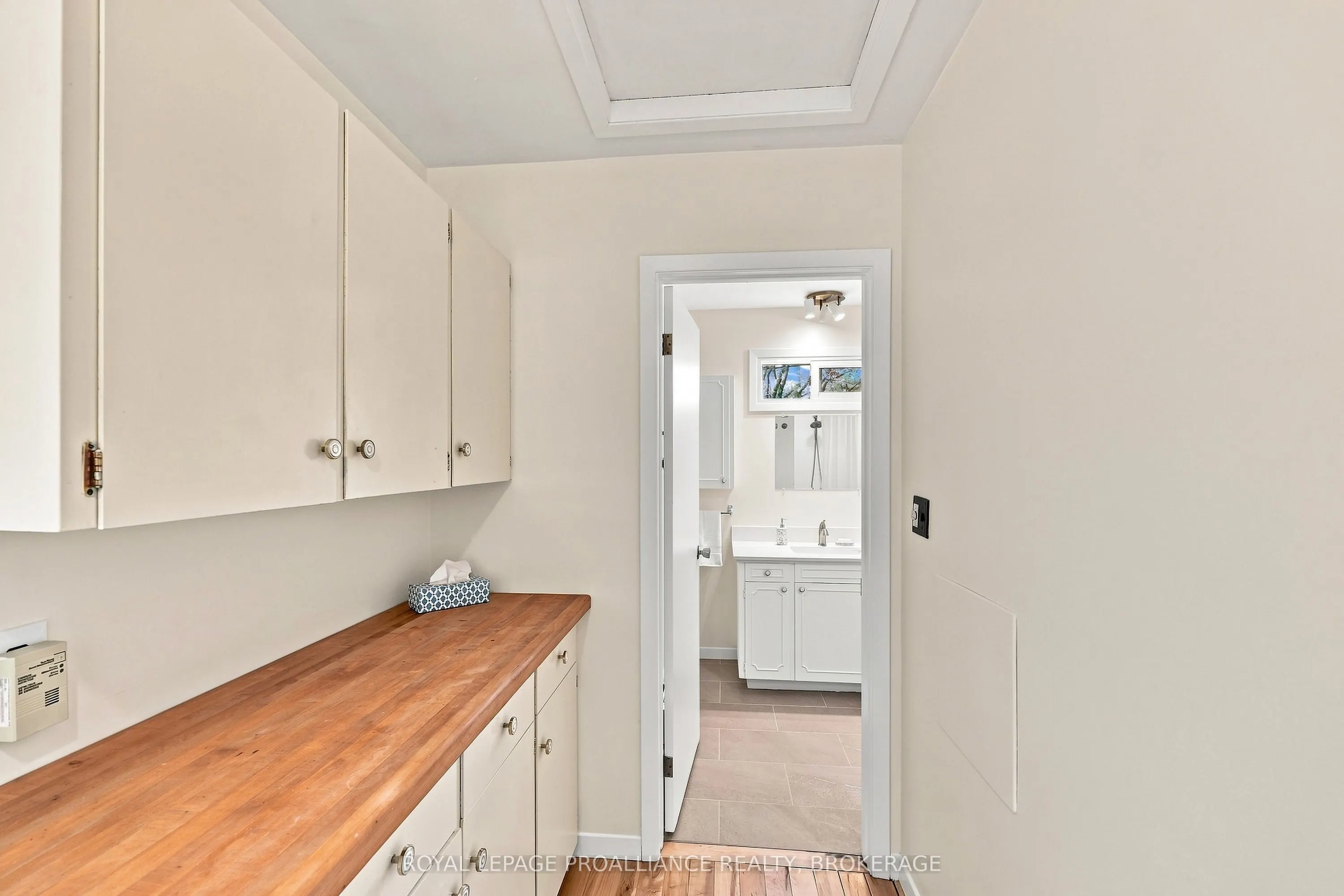 6 Grenville Crescent