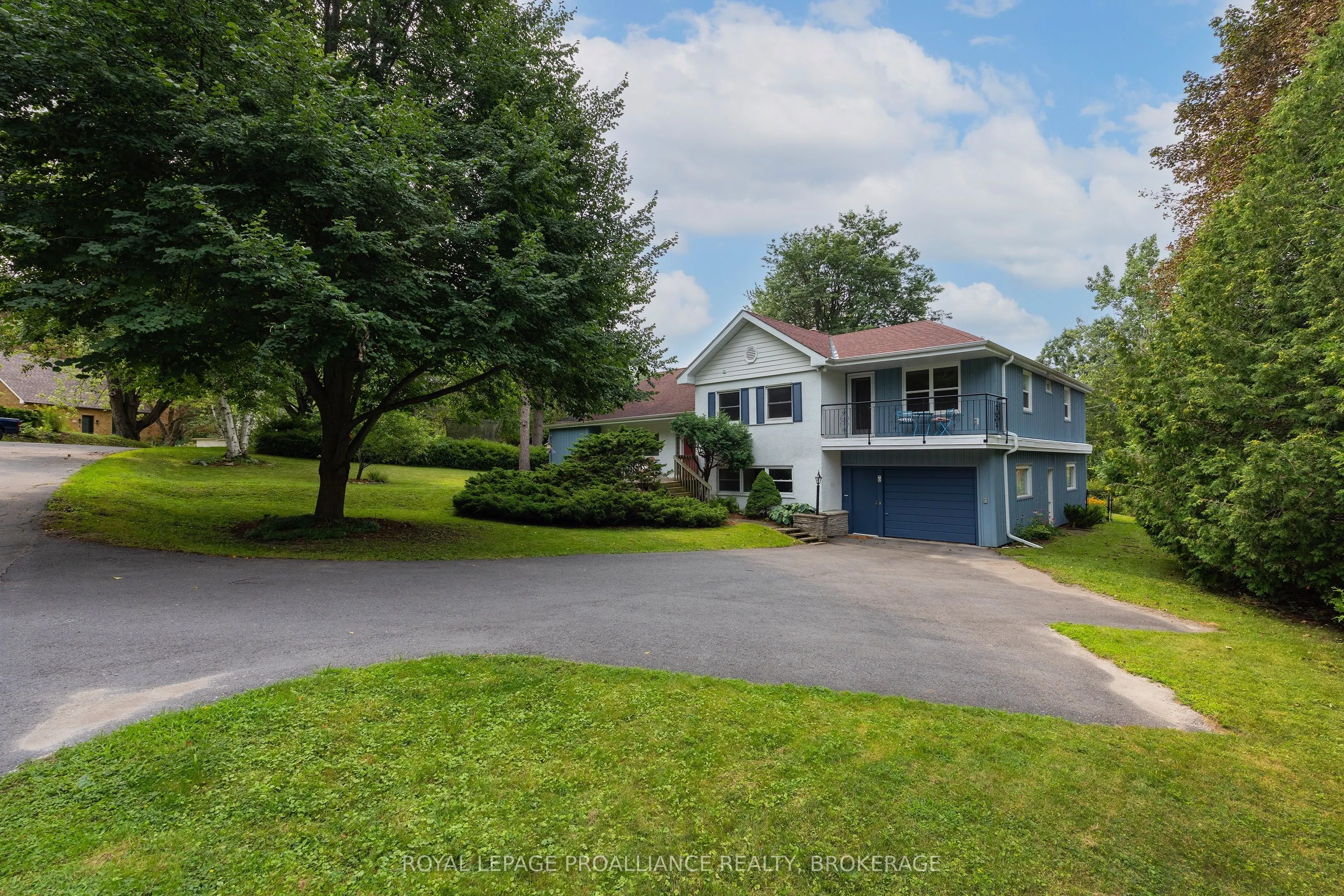 6 Grenville Crescent