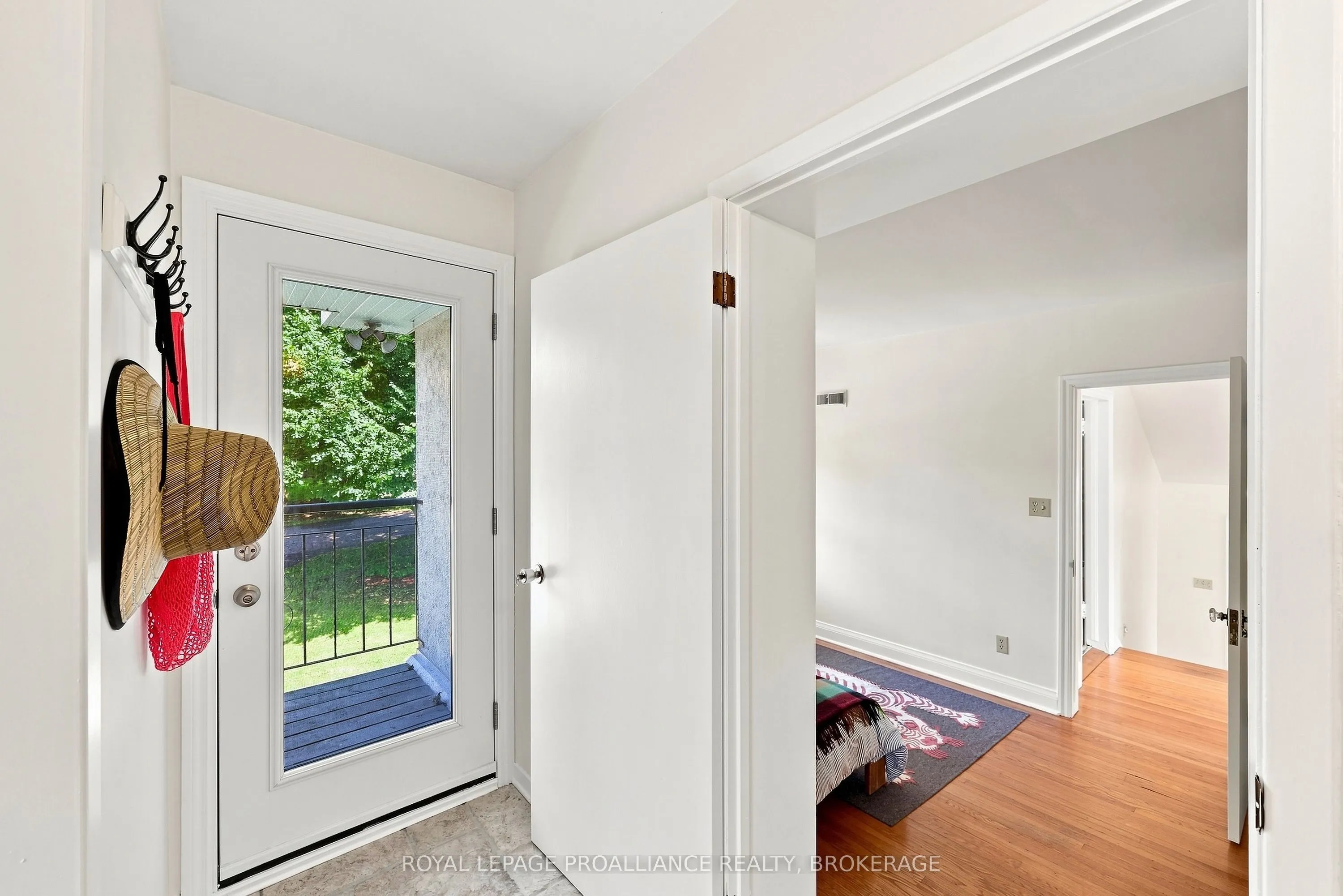 6 Grenville Crescent