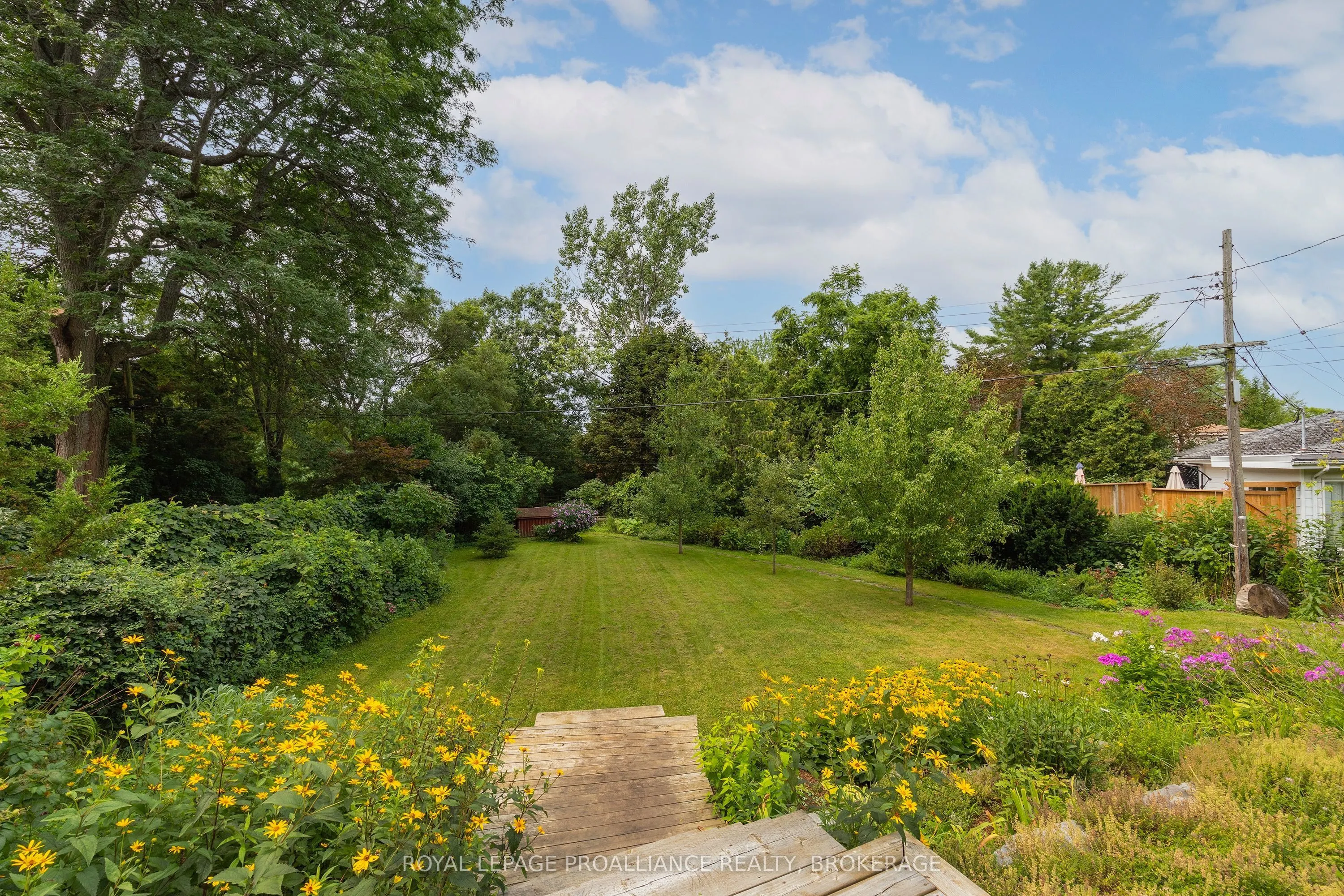 6 Grenville Crescent