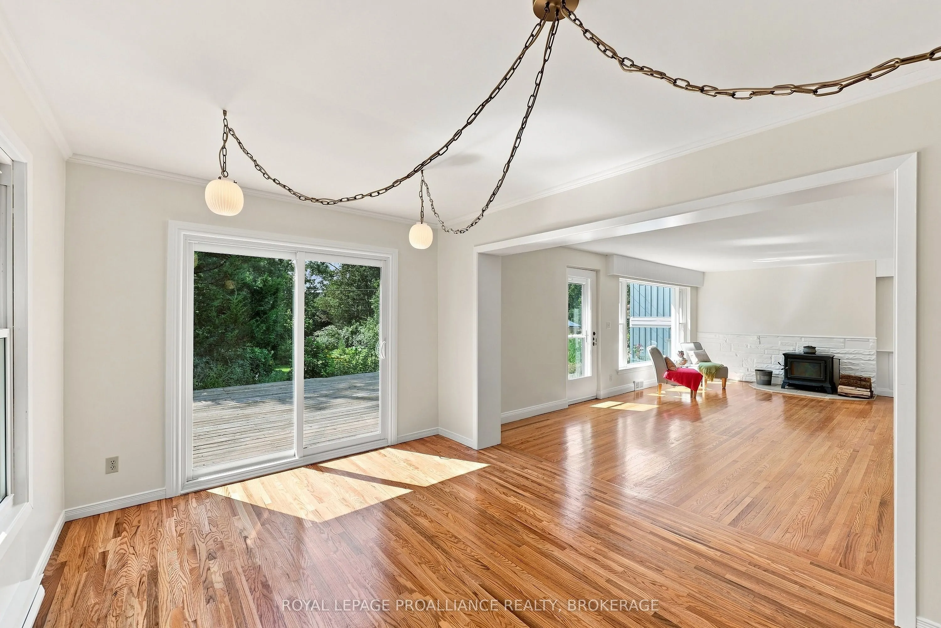 6 Grenville Crescent
