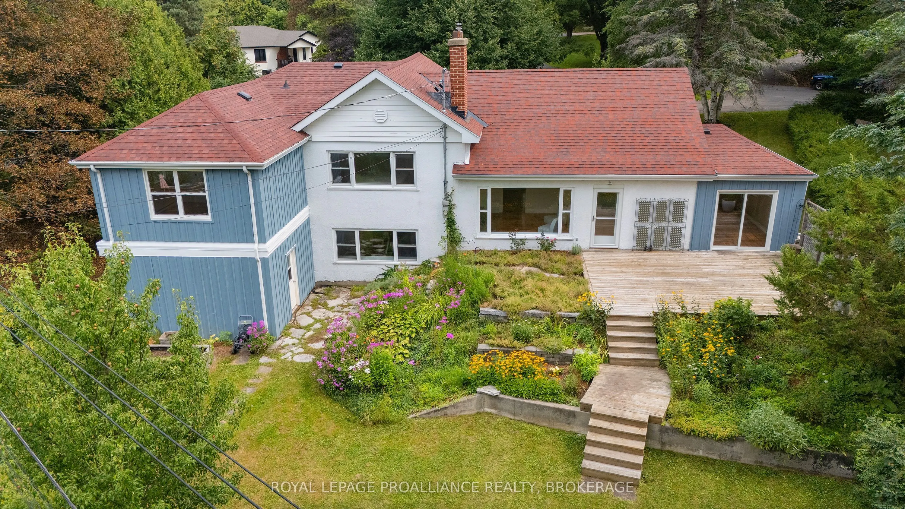 6 Grenville Crescent