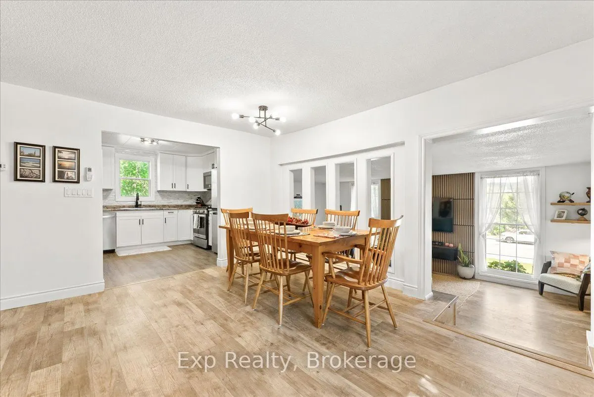 26 Sherbourne Street N