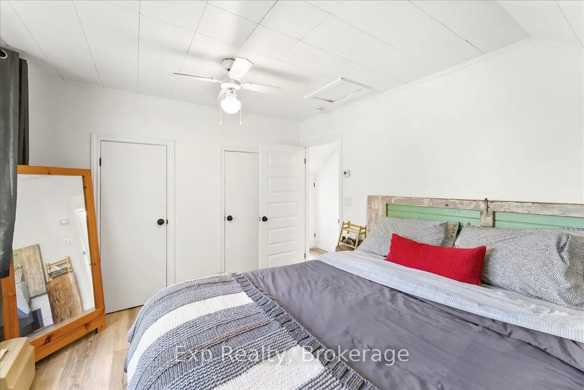 26 Sherbourne Street N